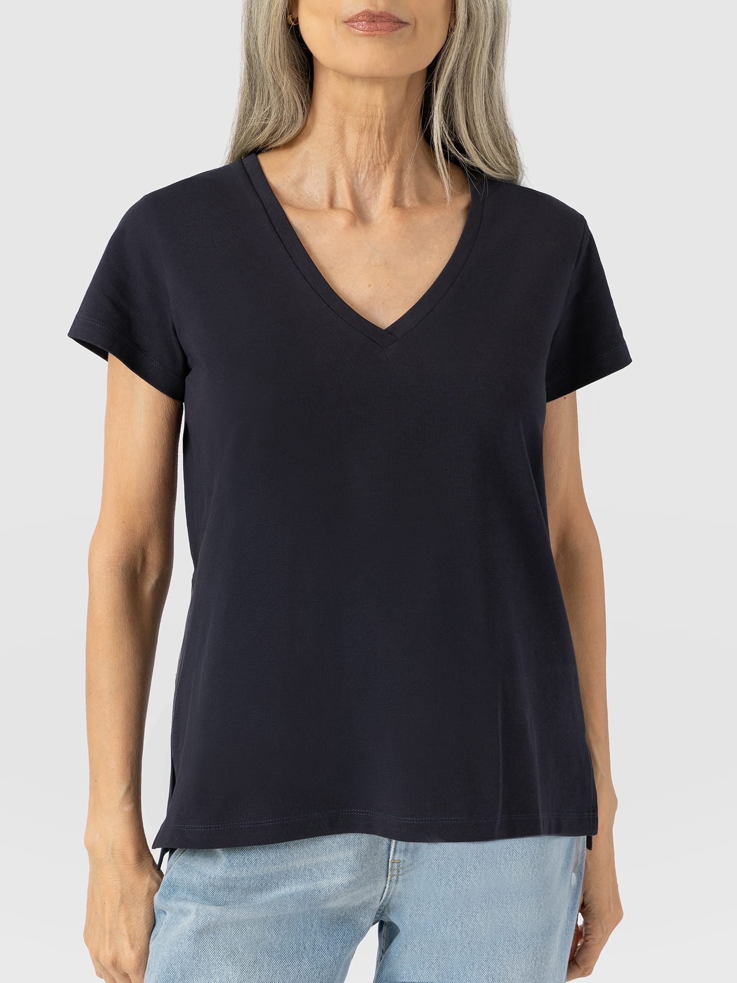 Apartment Tee Navy - Women's T-Shirts | Saint and Sofia® EU