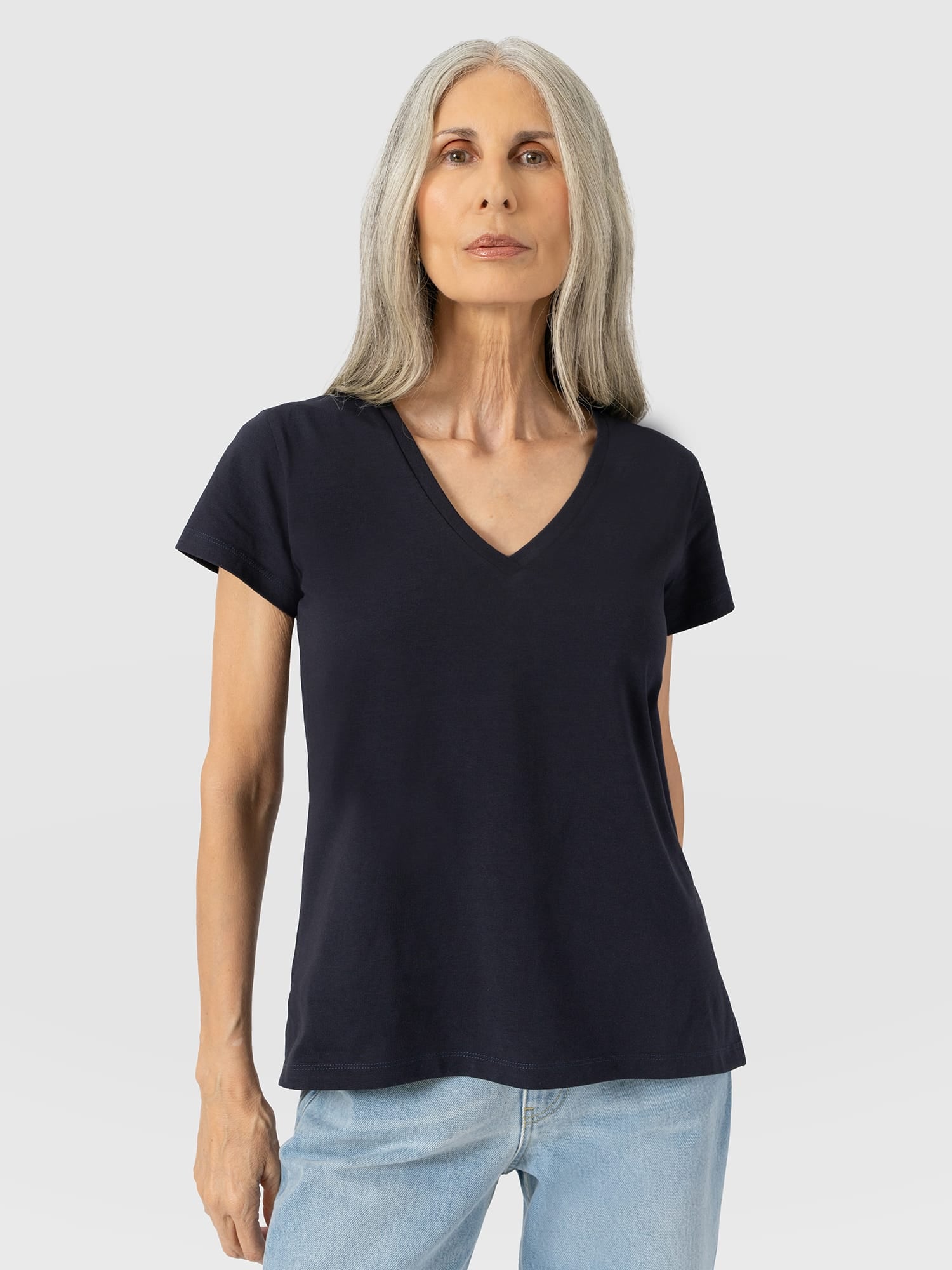Apartment Tee Navy - Women's T-Shirts | Saint and Sofia® EU
