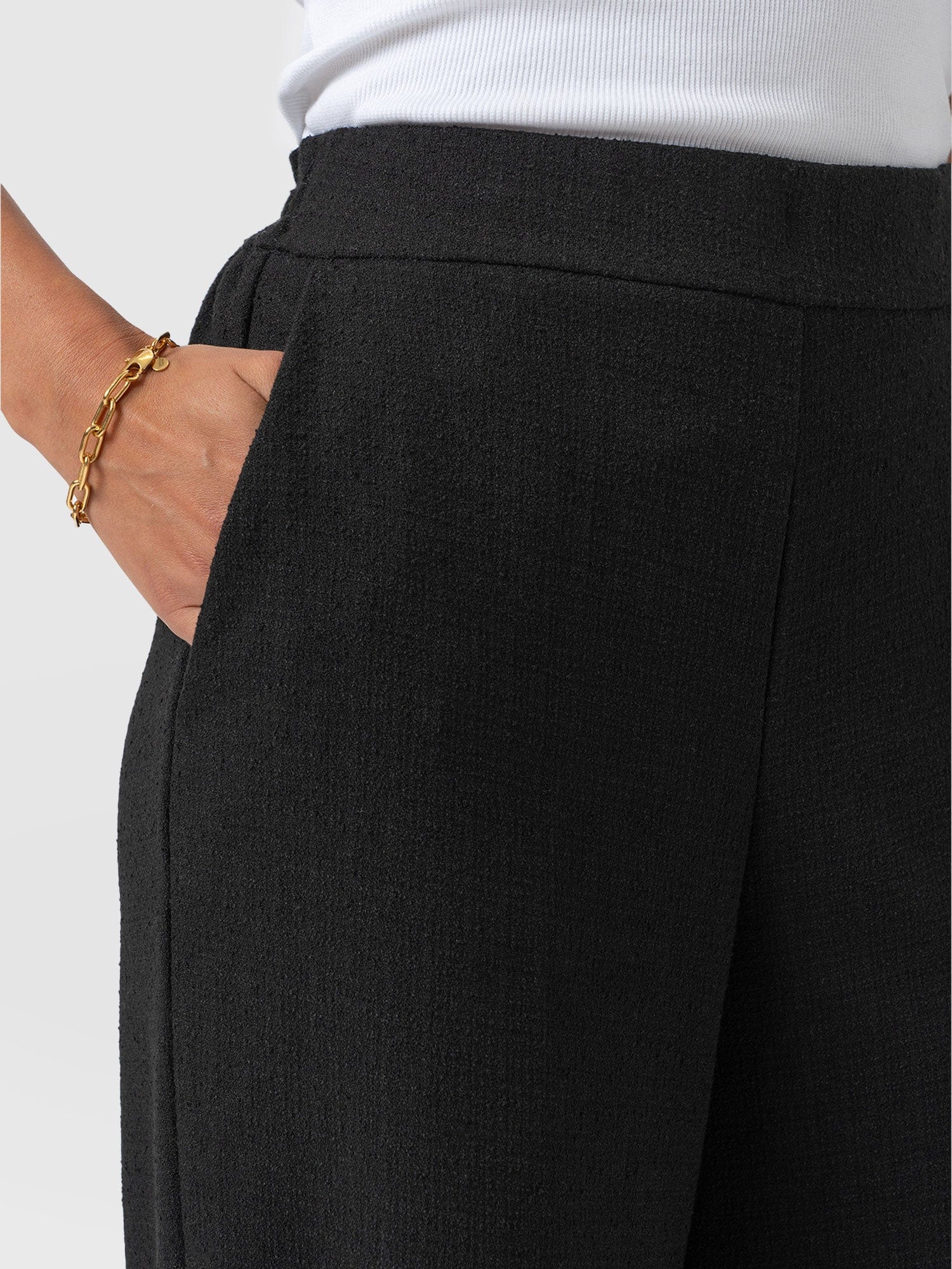 Arden Wide Leg Pant - Black Boucle - Women's Trousers | Saint + Sofia® EU