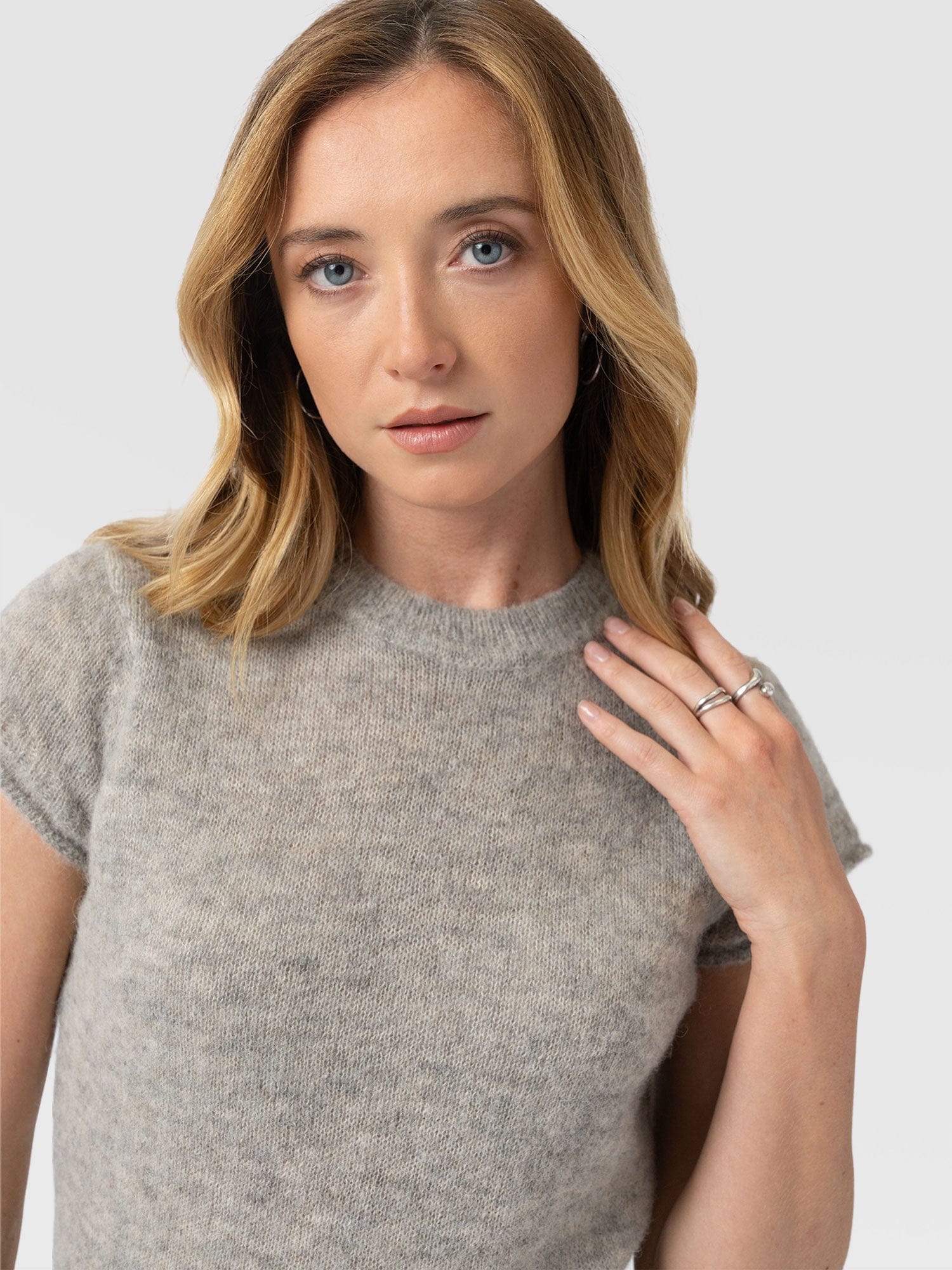 Ariella Baby Tee - Grey - Women's Jumpers | Saint + Sofia® EU