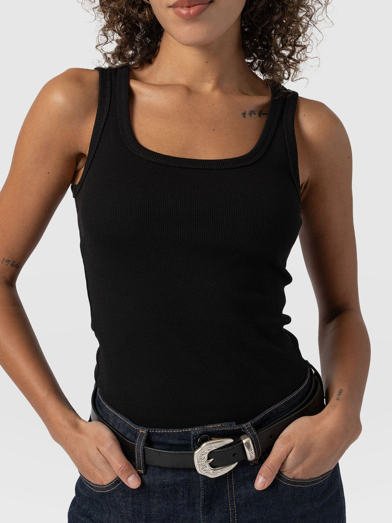 Asher Scoop Neck Vest Black - Women's Vests | Saint + Sofia® EU