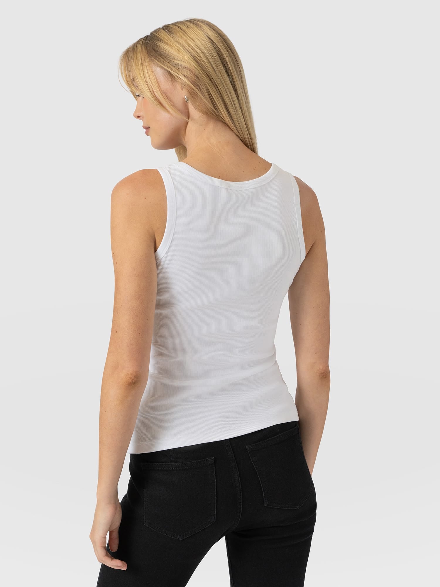 Asher Scoop Neck Vest White - Women's Vests | Saint and Sofia® EU