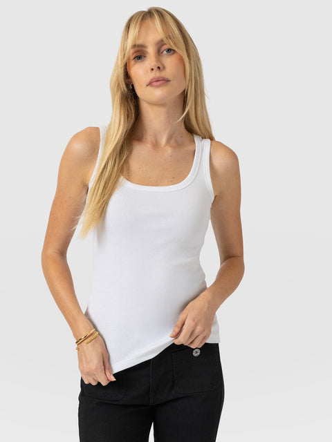 Asher Scoop Neck Vest White - Women's Vests | Saint and Sofia® EU