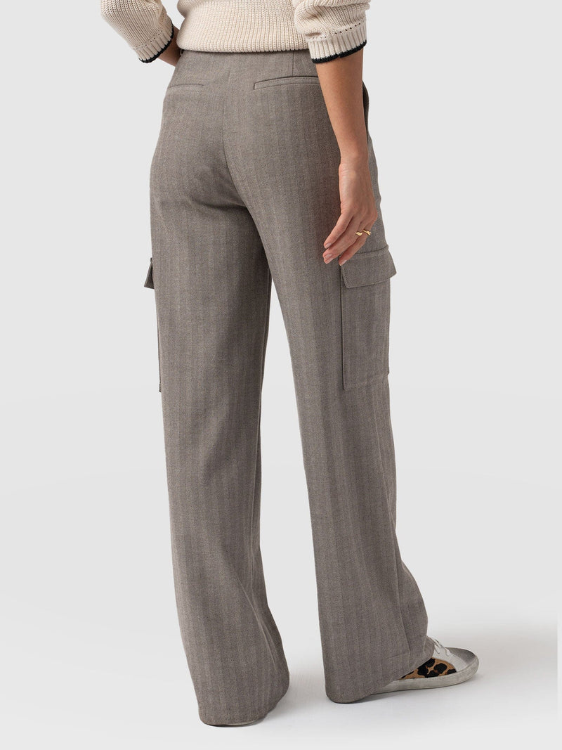 Astrid Cargo Pant Brown Herringbone - Women's Trousers | Saint + Sofia® EU