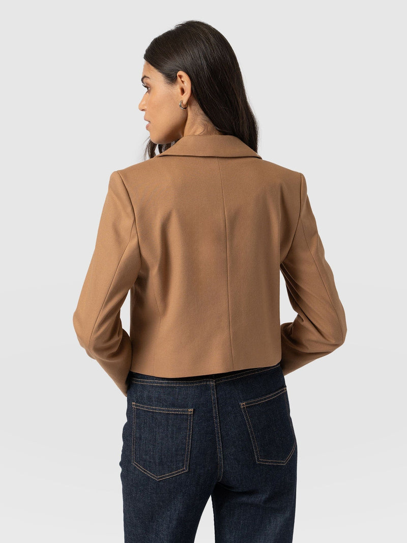 Astrid Crop Blazer Tan - Women's Blazers | Saint + Sofia® EU