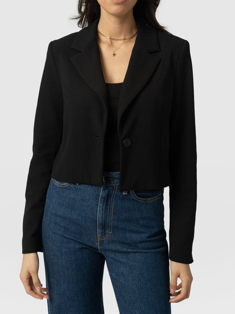 Astrid Cropped Blazer Black - Women's Blazers | Saint + Sofia® EU