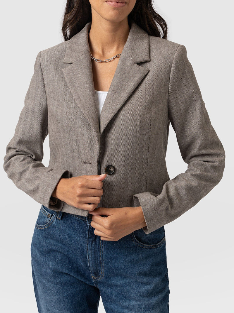 Astrid Cropped Blazer Brown Herringbone - Women's Blazers | Saint + Sofia® EU