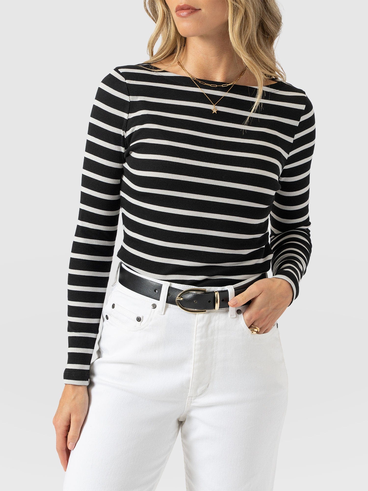 Austen Boat Neck Long Sleeve Tee - Black & White Stripe - Women's T-shirts | Saint + Sofia® EU