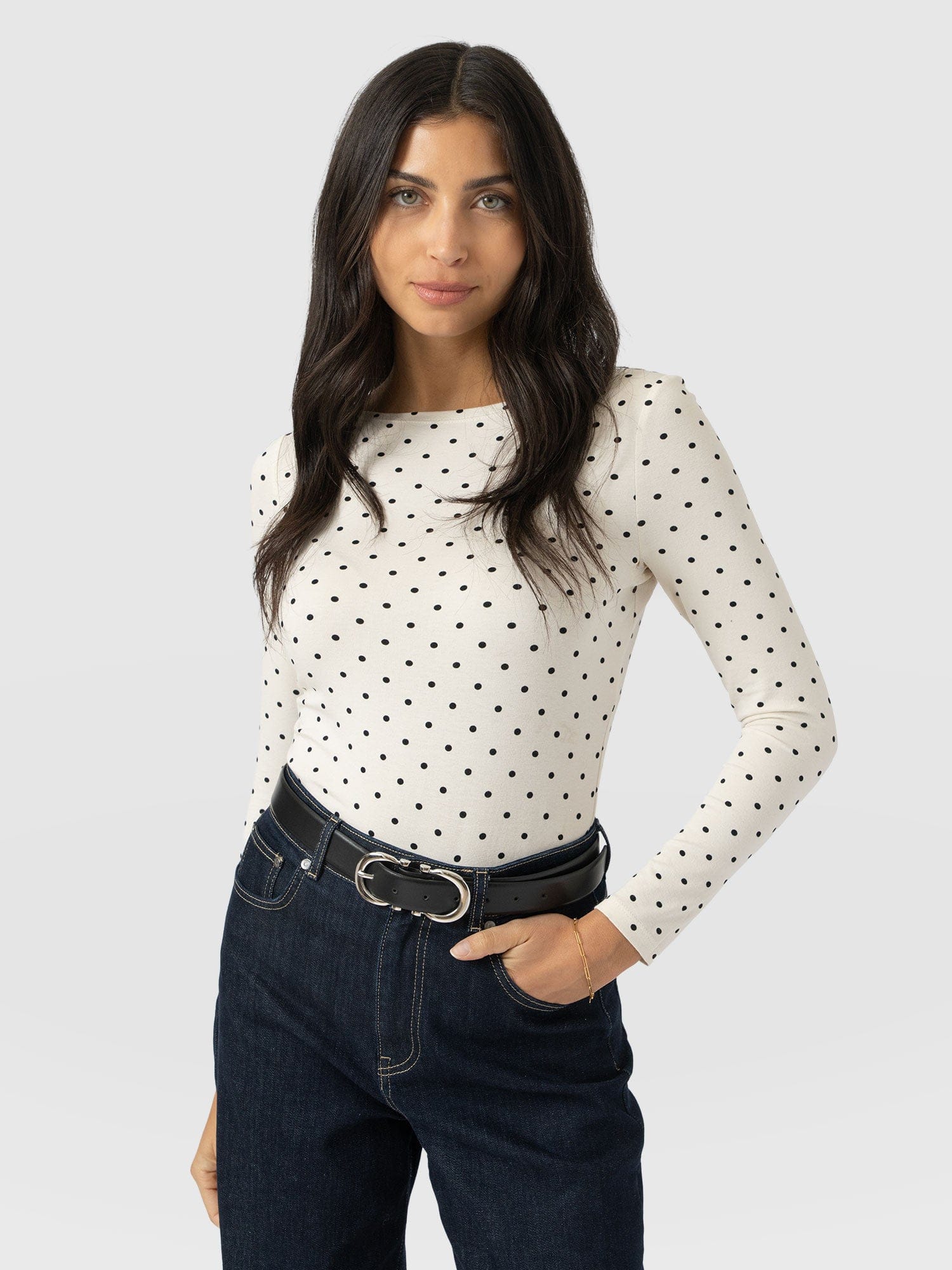 Austen Boat Neck Long Sleeve Tee - Cream Polka Dot - Women's T-shirts | Saint + Sofia® EU