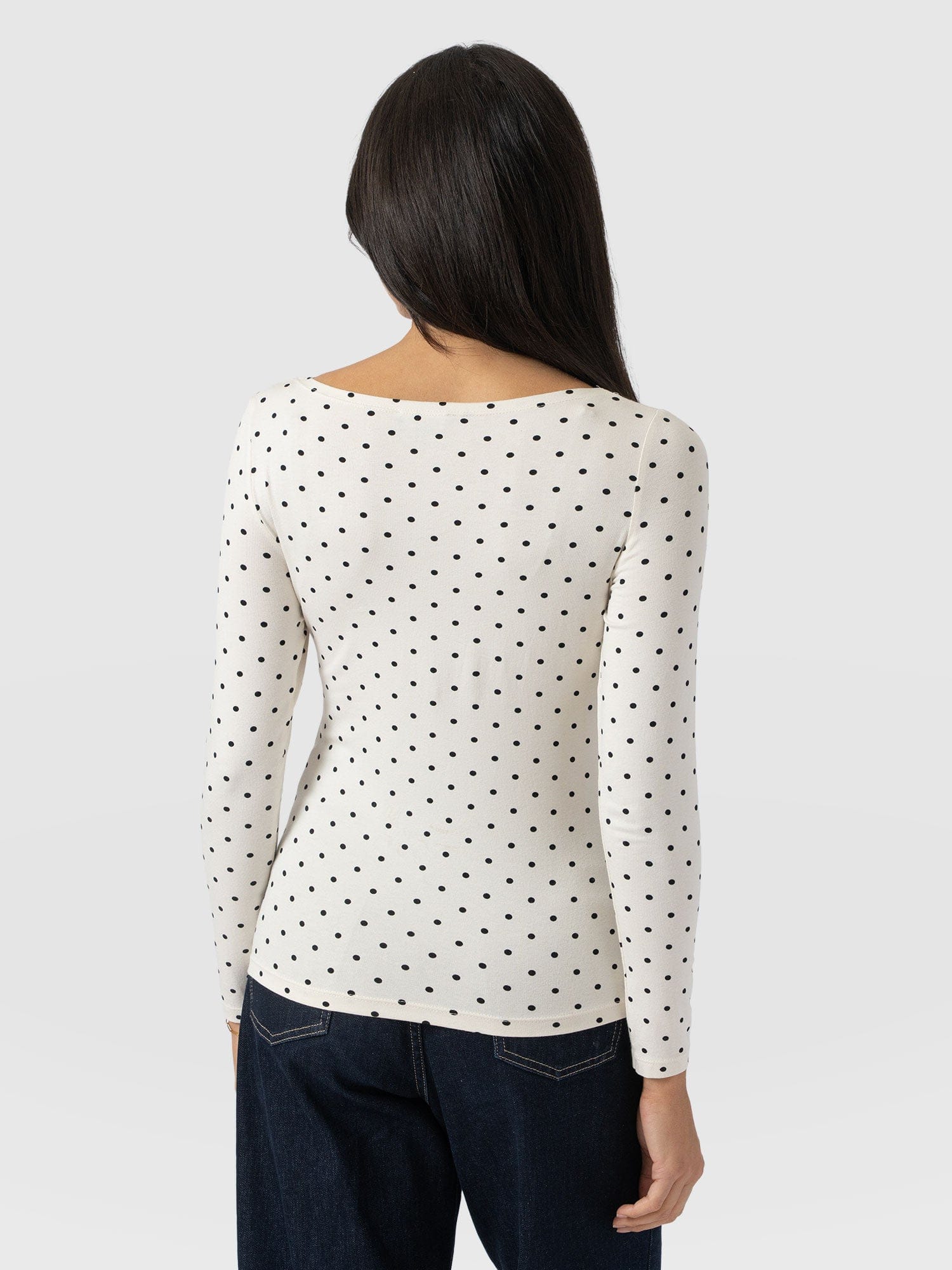 Austen Boat Neck Long Sleeve Tee - Cream Polka Dot - Women's T-shirts | Saint + Sofia® EU
