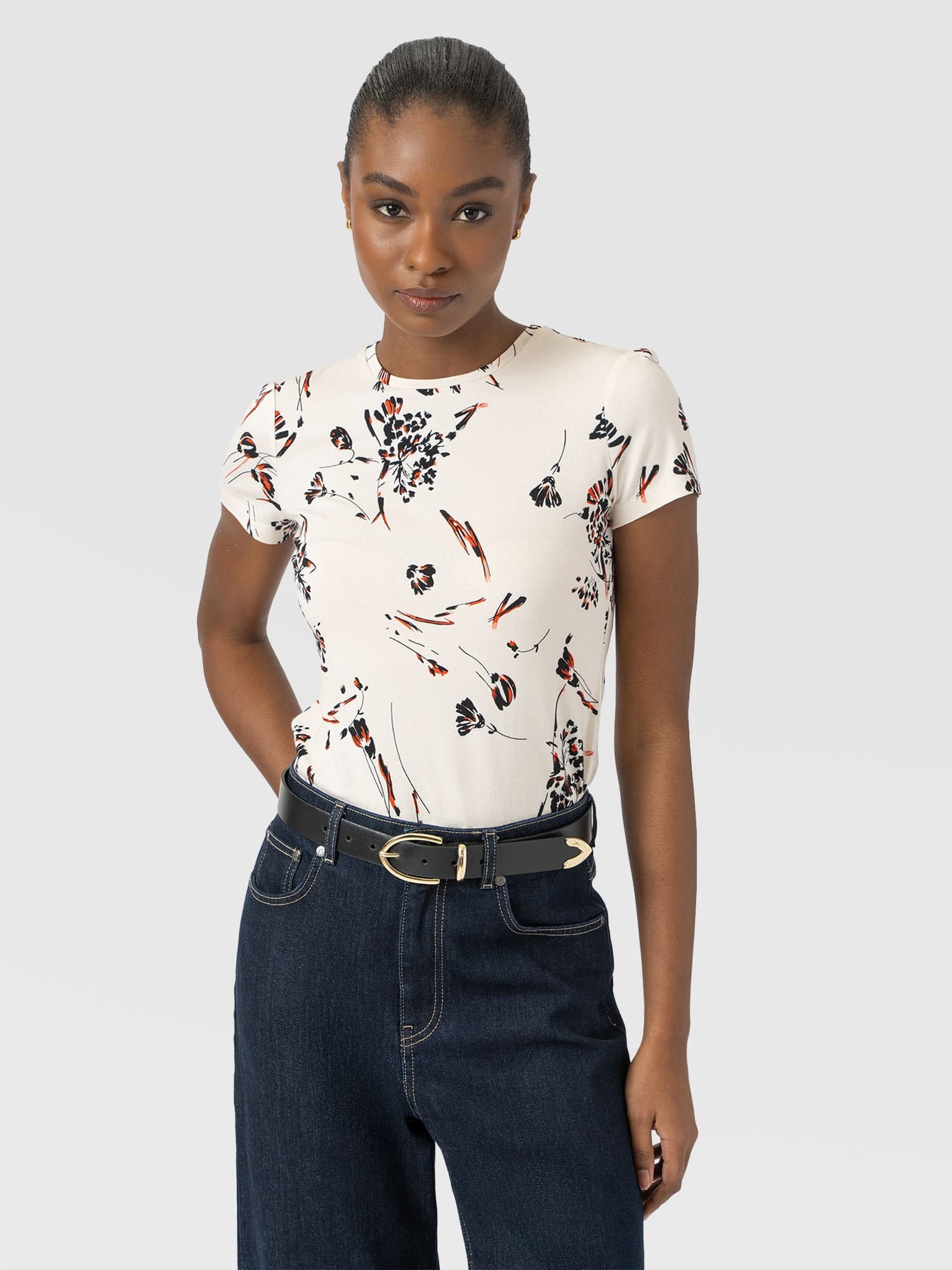 Austen Crew Neck Tee Short Sleeve - White Mist Floral - Women's T-shirts | Saint + Sofia® EU