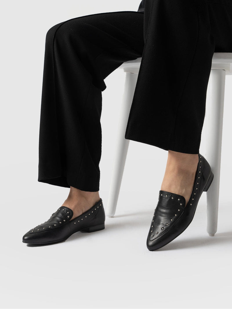 Ava Studded Loafer Black - Women's Loafers | Saint + Sofia® EU