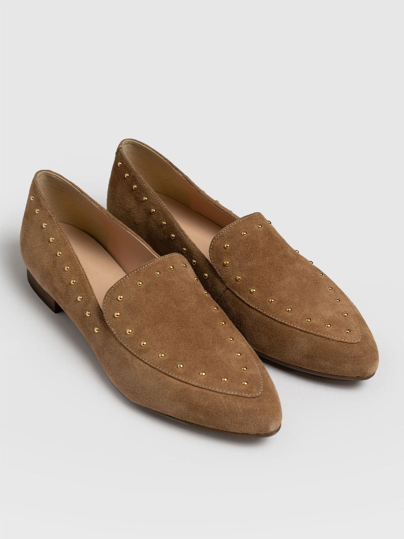 Ava Studded Loafer Light Brown - Women's Loafers | Saint + Sofia® EU