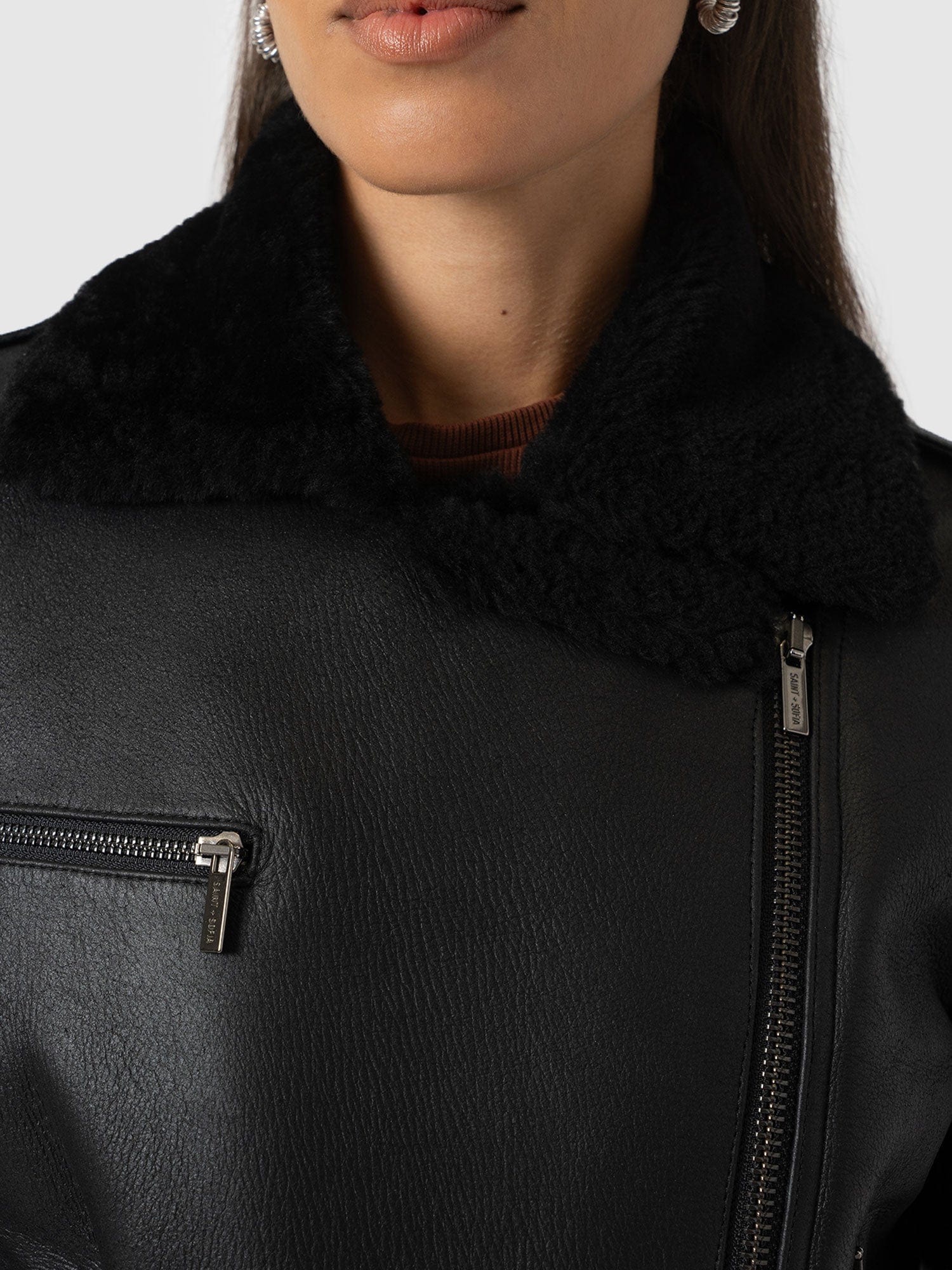 Aviator Shearling Jacket Black - Women's Jackets | Saint + Sofia® EU