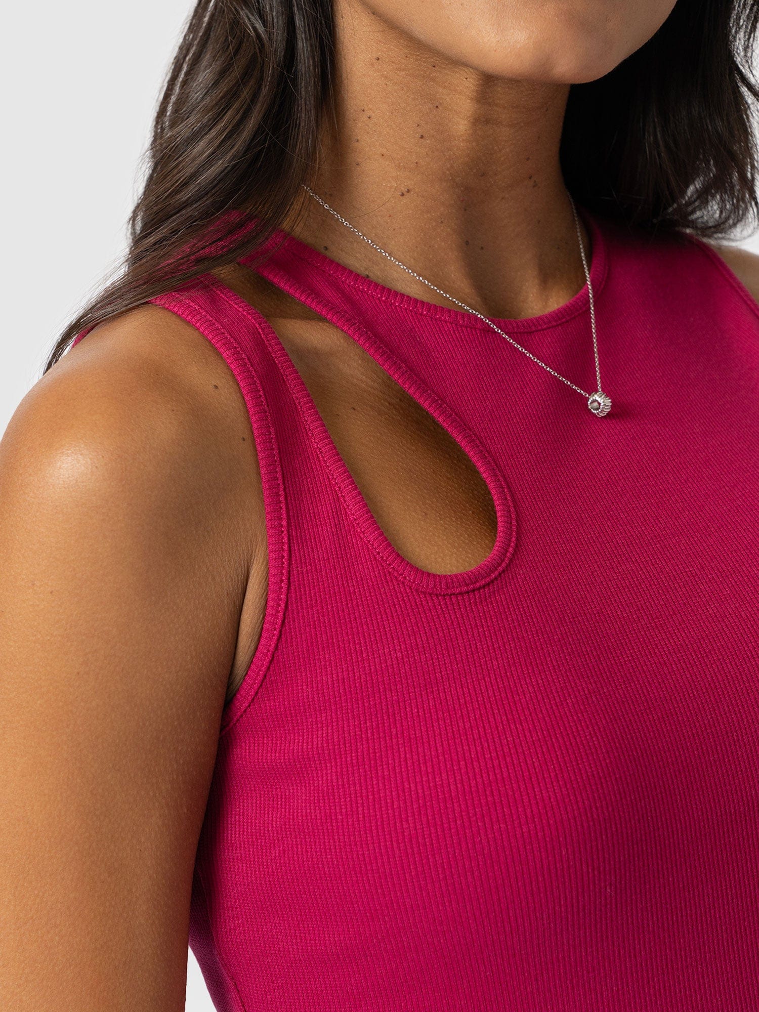 Axel Cut Out Dress - Fuchsia Pink - Women's Dresss | Saint + Sofia® EU