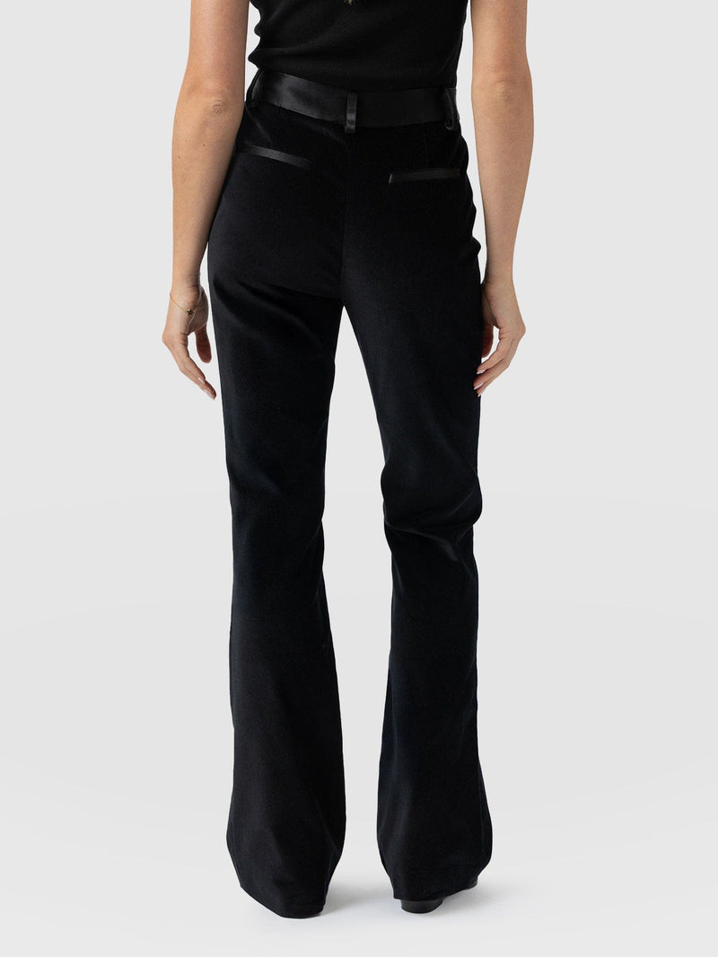 Axel Flared Pant - Black Velvet - Women's Trousers | Saint + Sofia® EU