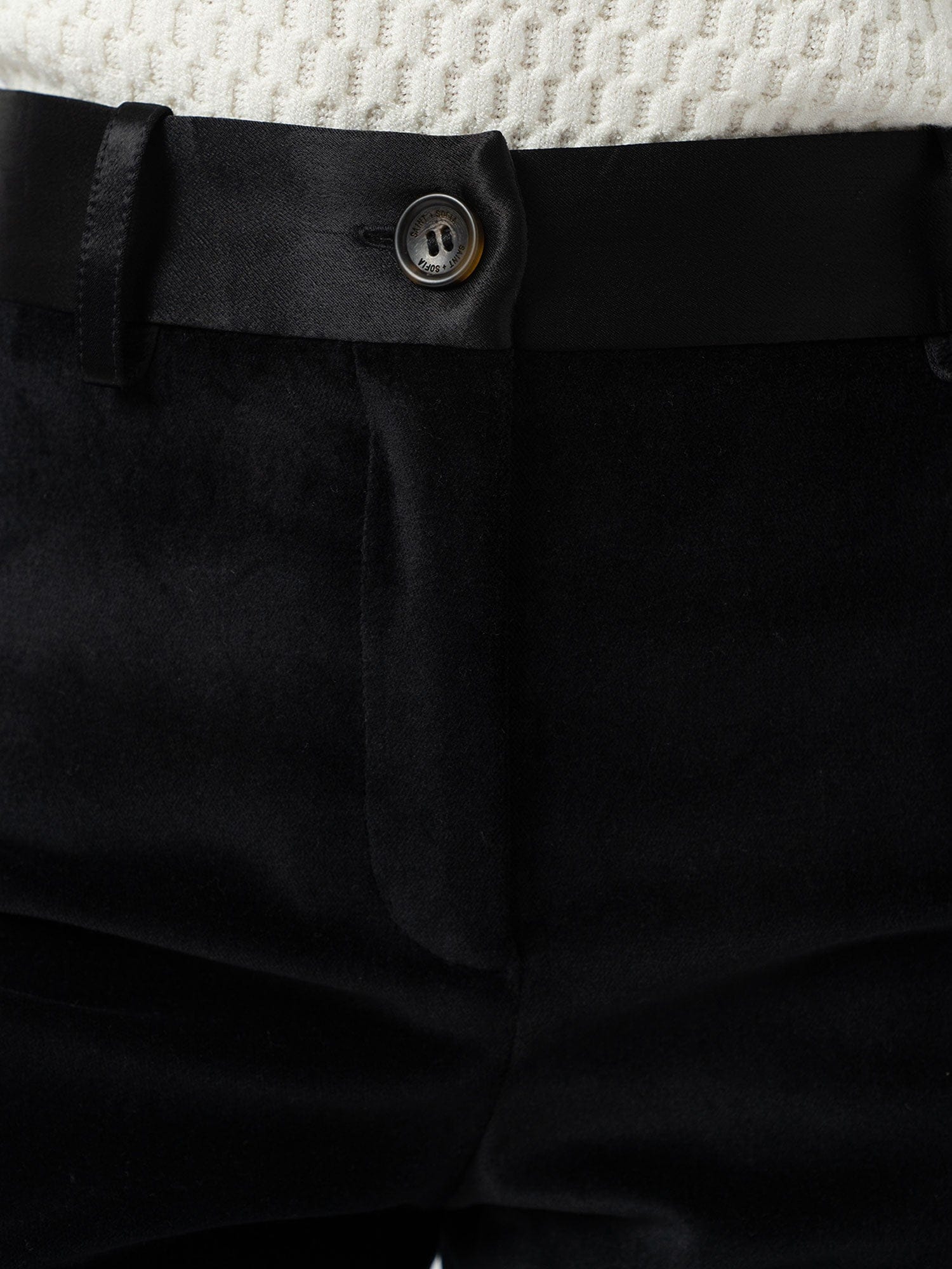 Axel Flared Pant - Black Velvet - Women's Trousers | Saint + Sofia® EU
