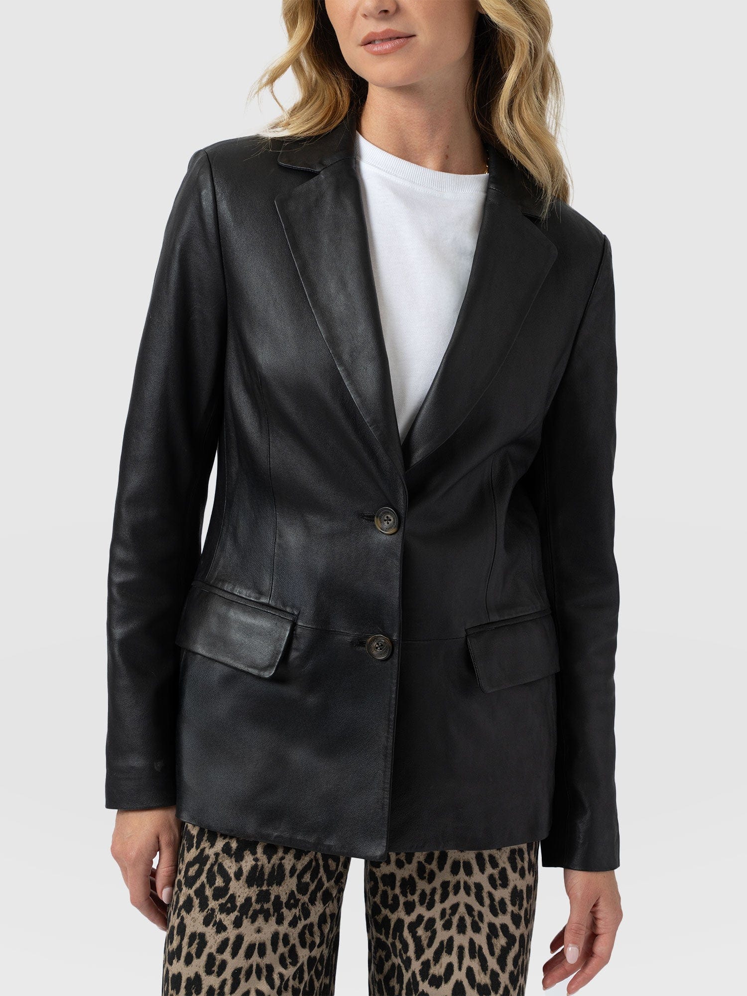 Axel Single Breasted Blazer - Black Leather - Women's Leathers | Saint + Sofia® EU