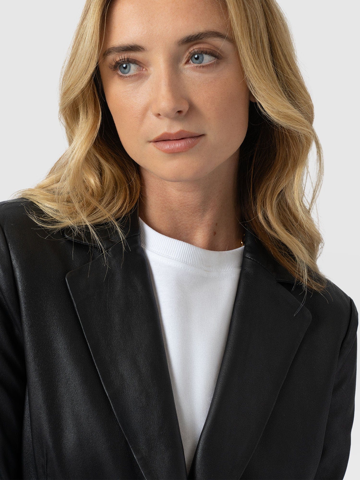 Axel Single Breasted Blazer - Black Leather - Women's Leathers | Saint + Sofia® EU