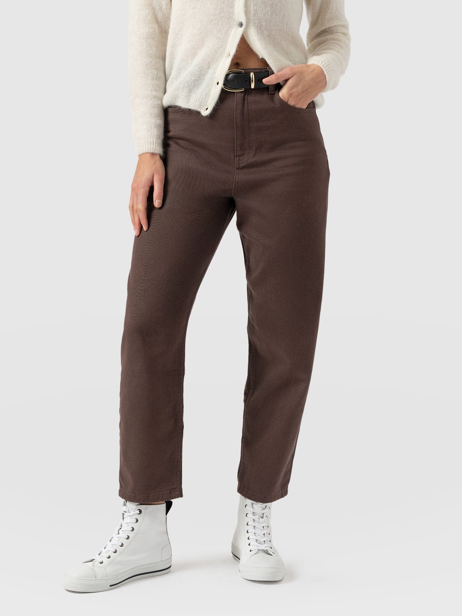 Barrel Leg Jean - Brown - Women's Jeans | Saint + Sofia® EU