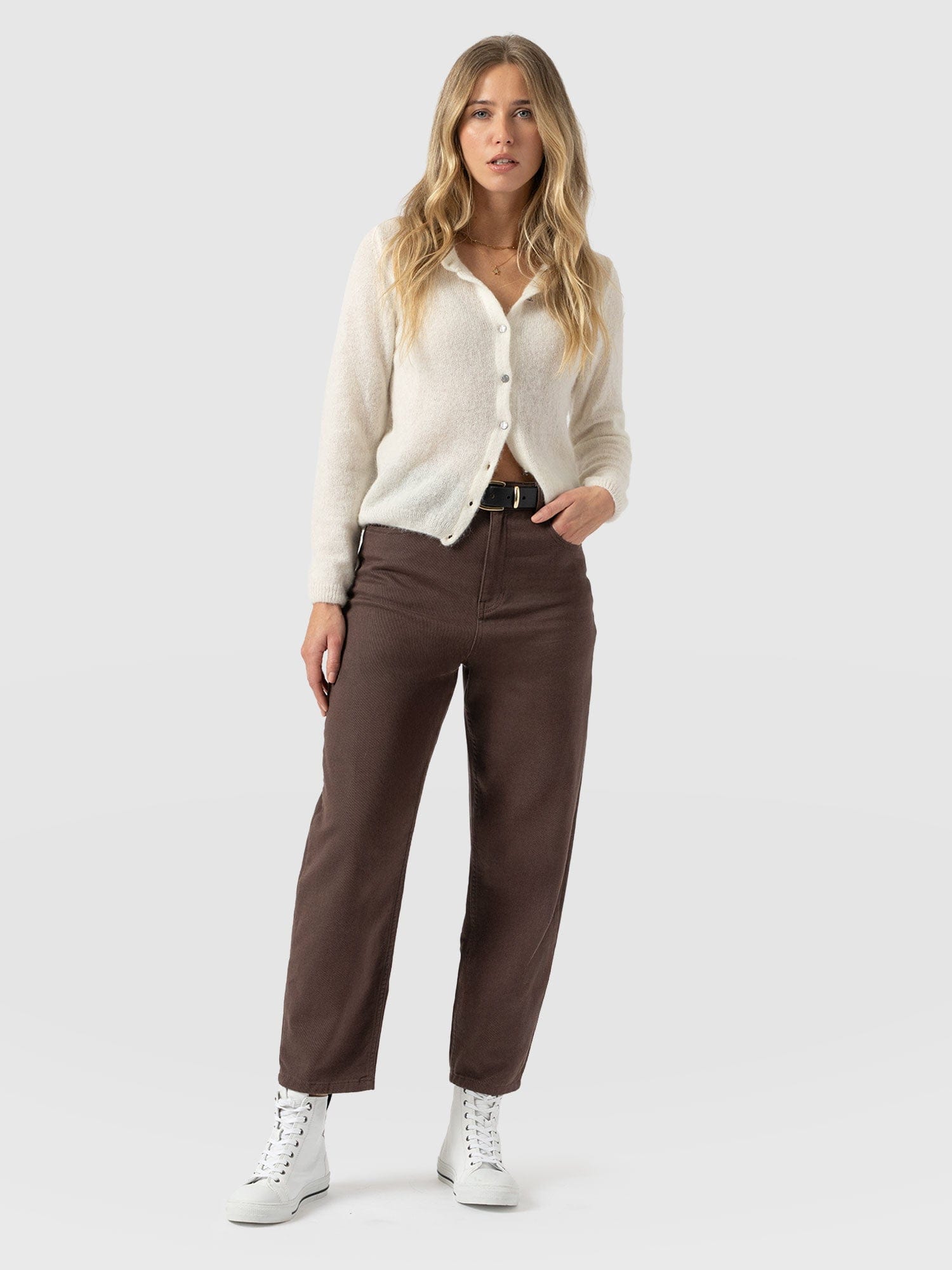 Barrel Leg Jean - Brown - Women's Jeans | Saint + Sofia® EU