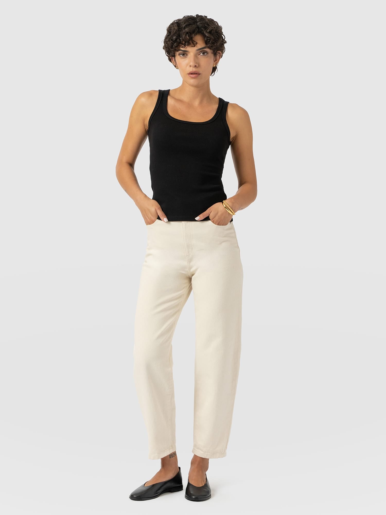 Barrel Leg Jean - Cream - Women's Denims | Saint and Sofia® EU