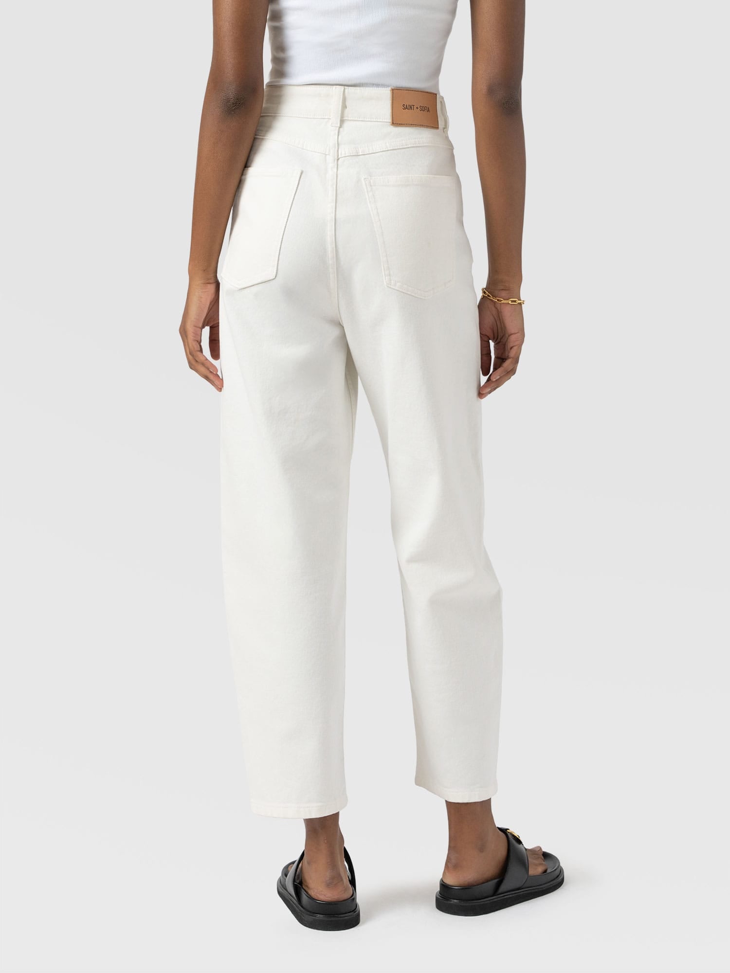Barrel Leg Jean - White - Women's Jeans | Saint + Sofia® EU