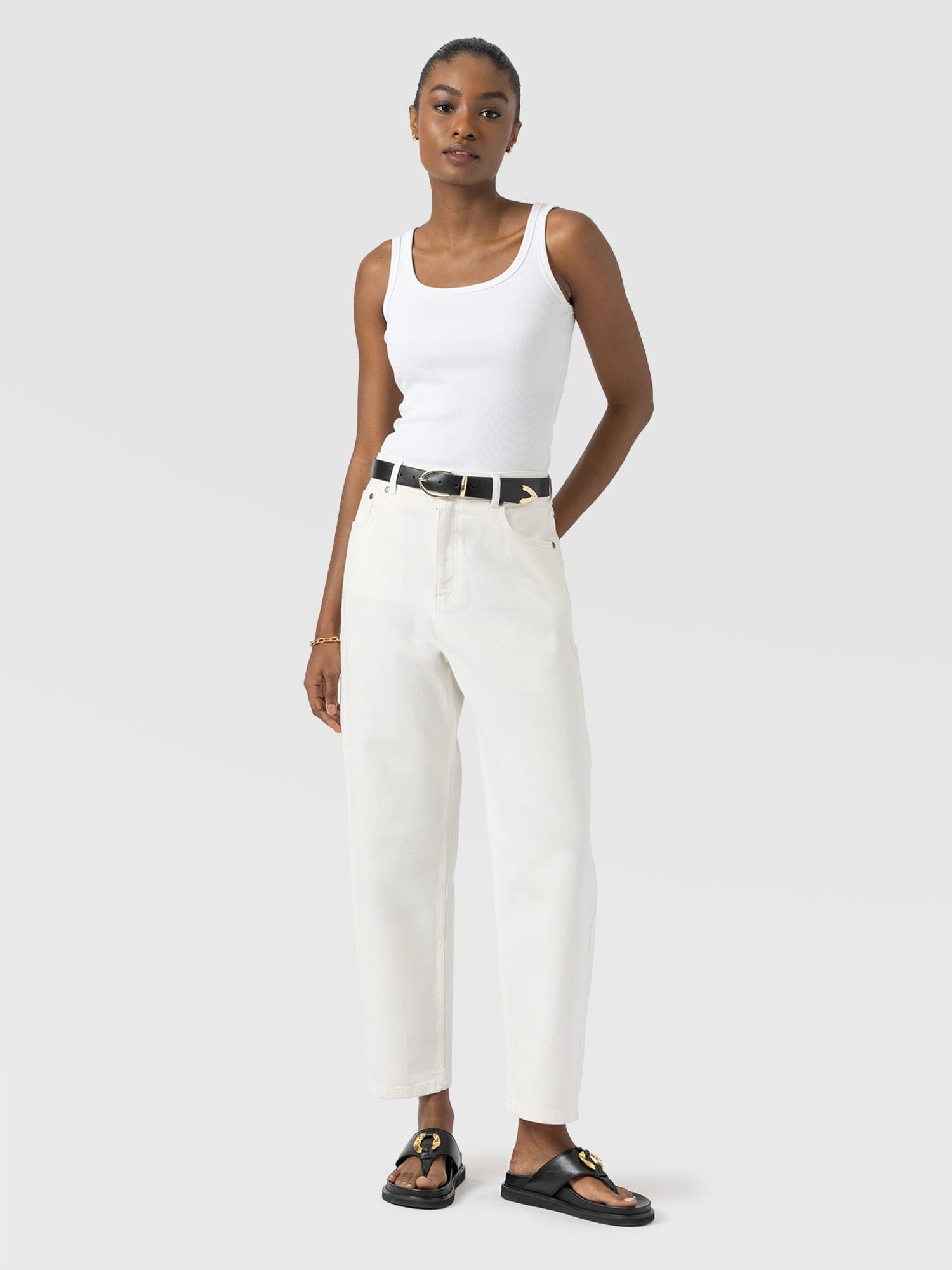 Barrel Leg Jean - White - Women's Jeans | Saint + Sofia® EU