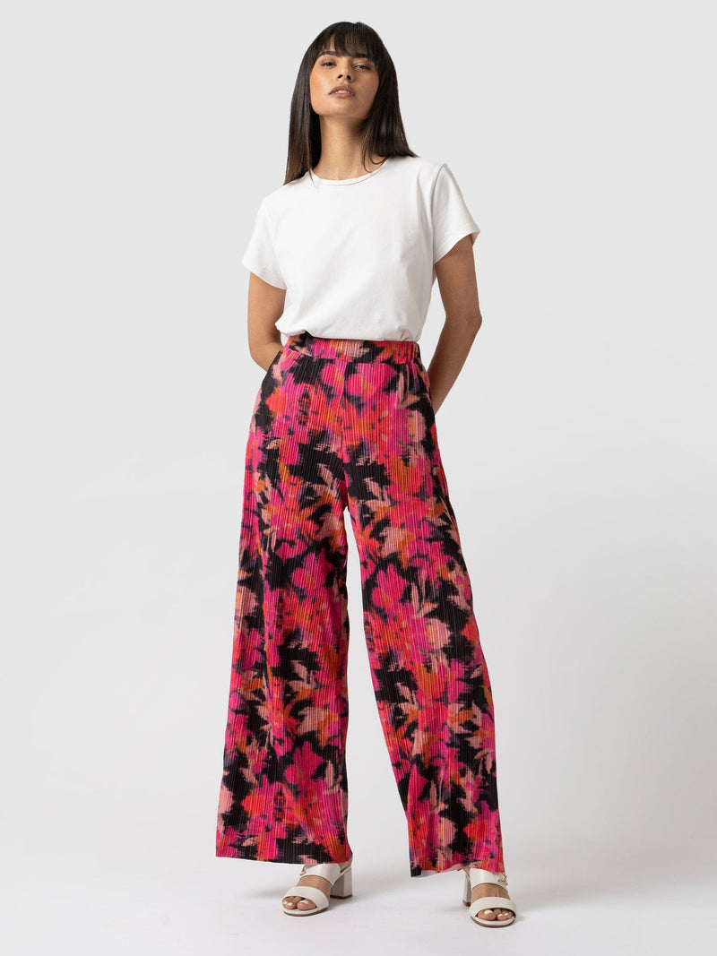 Betty Wide Leg Pant Black Soft Focus- Women's Trousers | Saint + Sofia® UK