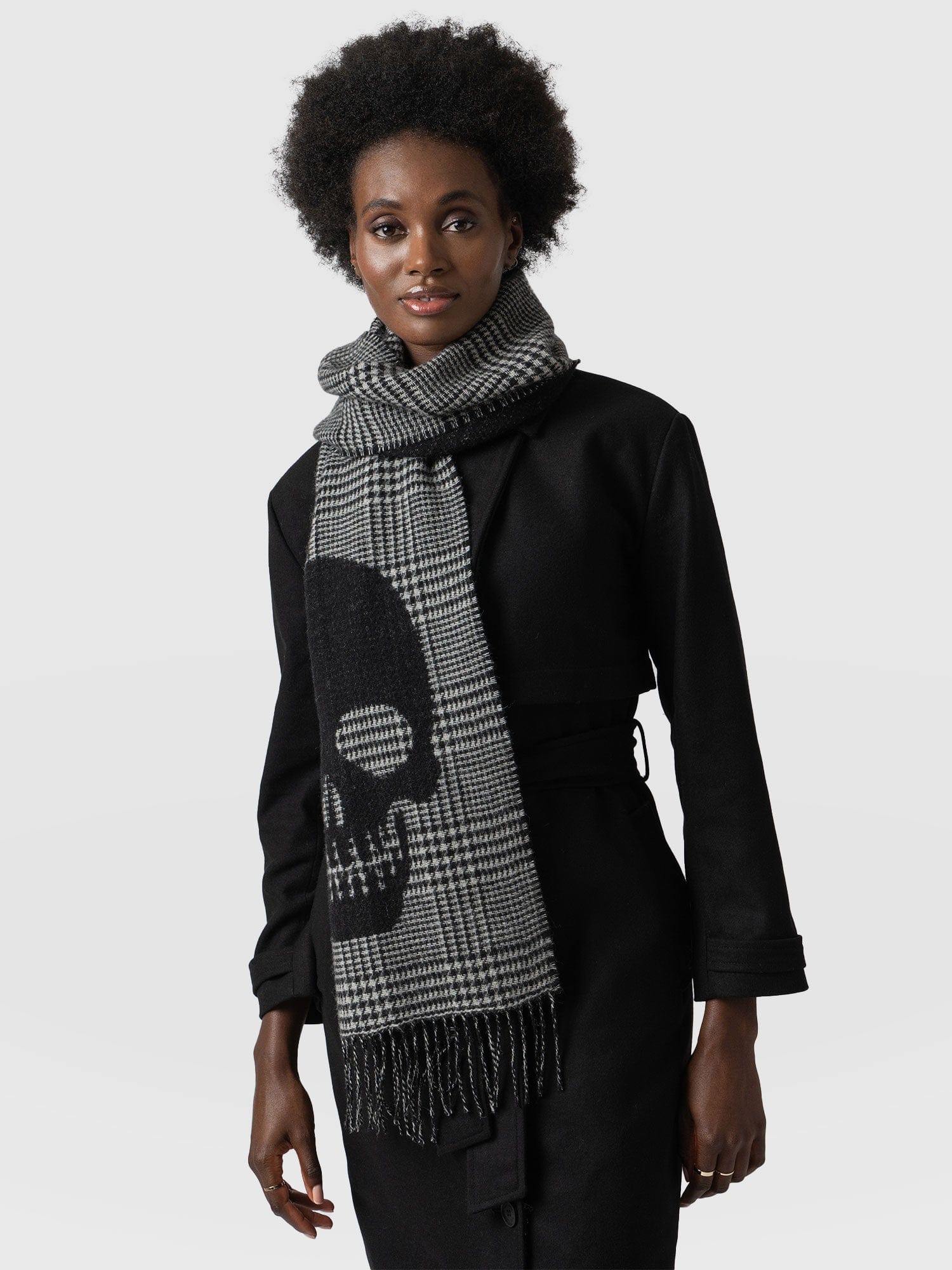Blake Skull Scarf Black - Women's Scarves | Saint + Sofia® EU
