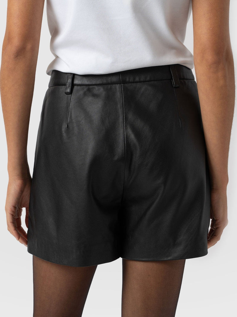 Bonham Leather Short Black - Women's Shorts | Saint + Sofia® EU