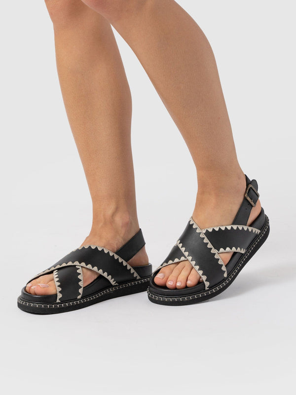 Bonnie Cross Over Sandals - Black - Women's Shoes | Saint + Sofia® EU