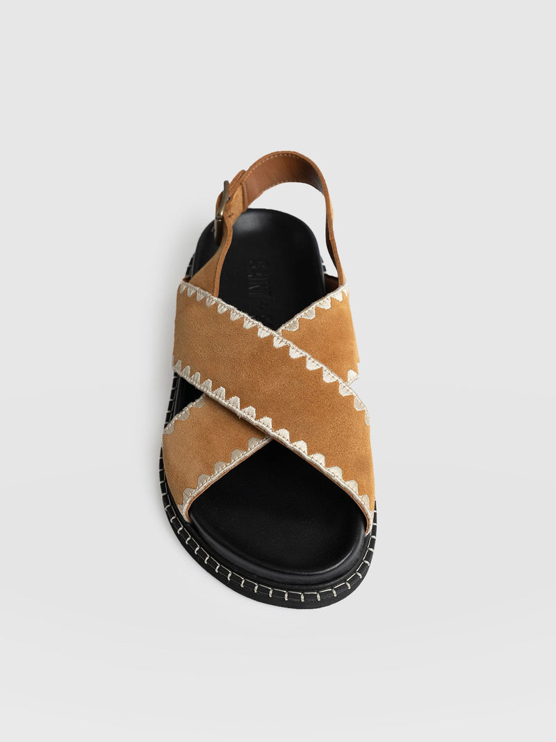 Bonnie Cross Over Sandals - Tan - Women's Shoes | Saint + Sofia® EU
