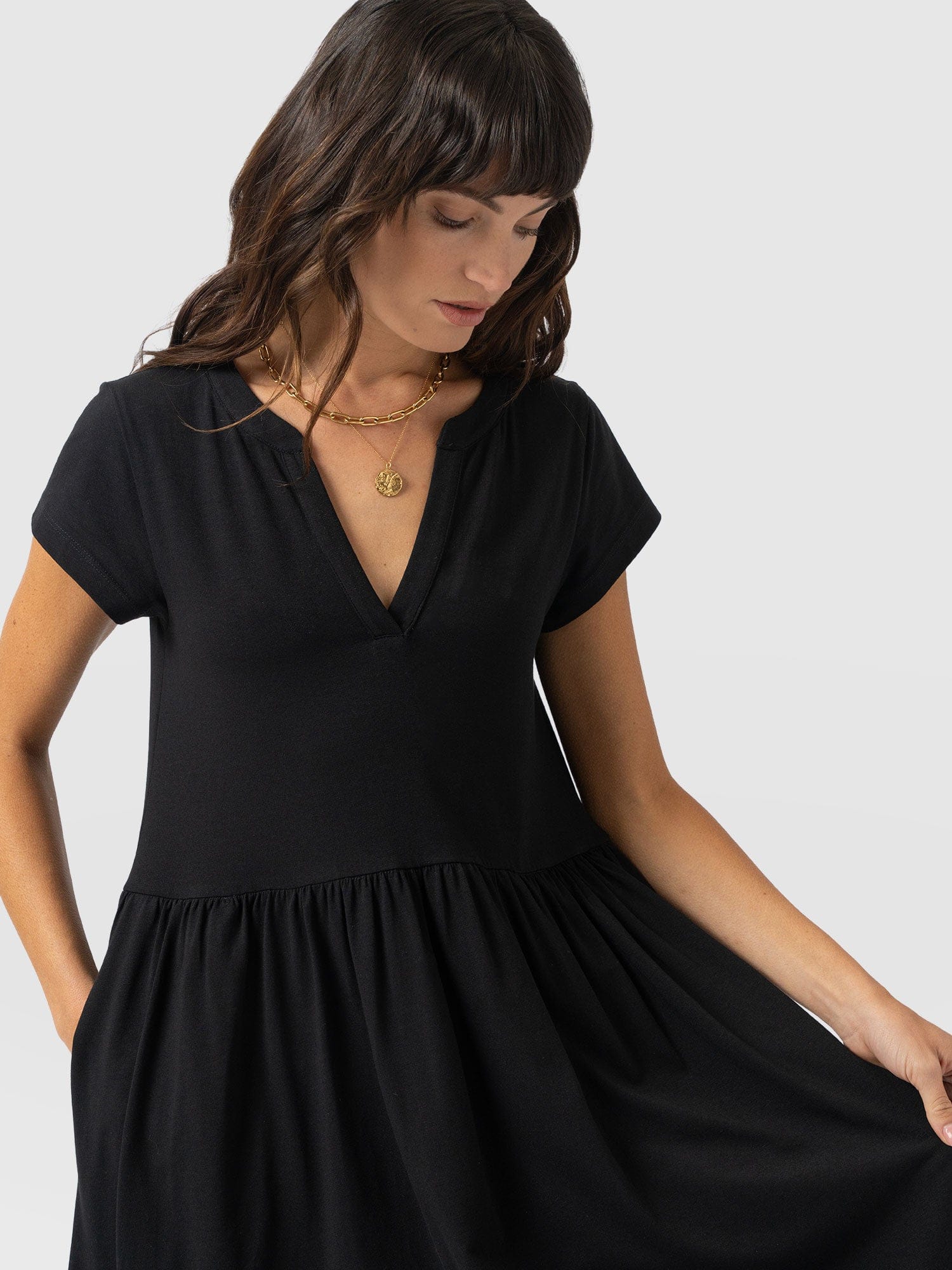 Bonnie V Neck Dress - Black - Women's Dresses | Saint + Sofia® EU