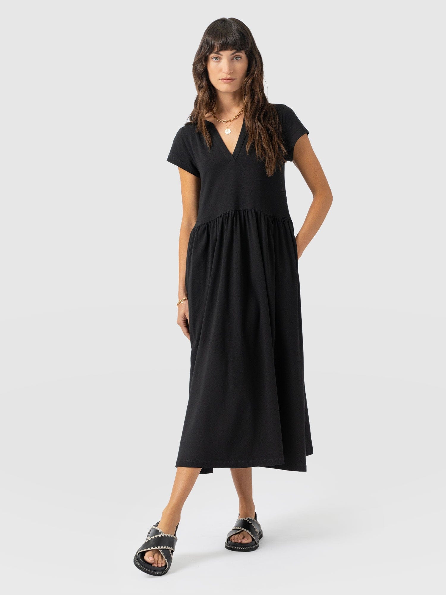 Bonnie V Neck Dress - Black - Women's Dresses | Saint + Sofia® EU