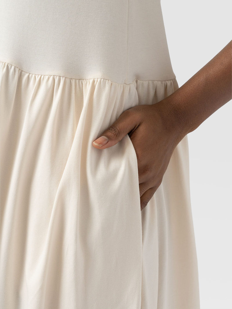 Bonnie V Neck Dress - Cream - Women's Dresses | Saint + Sofia® EU