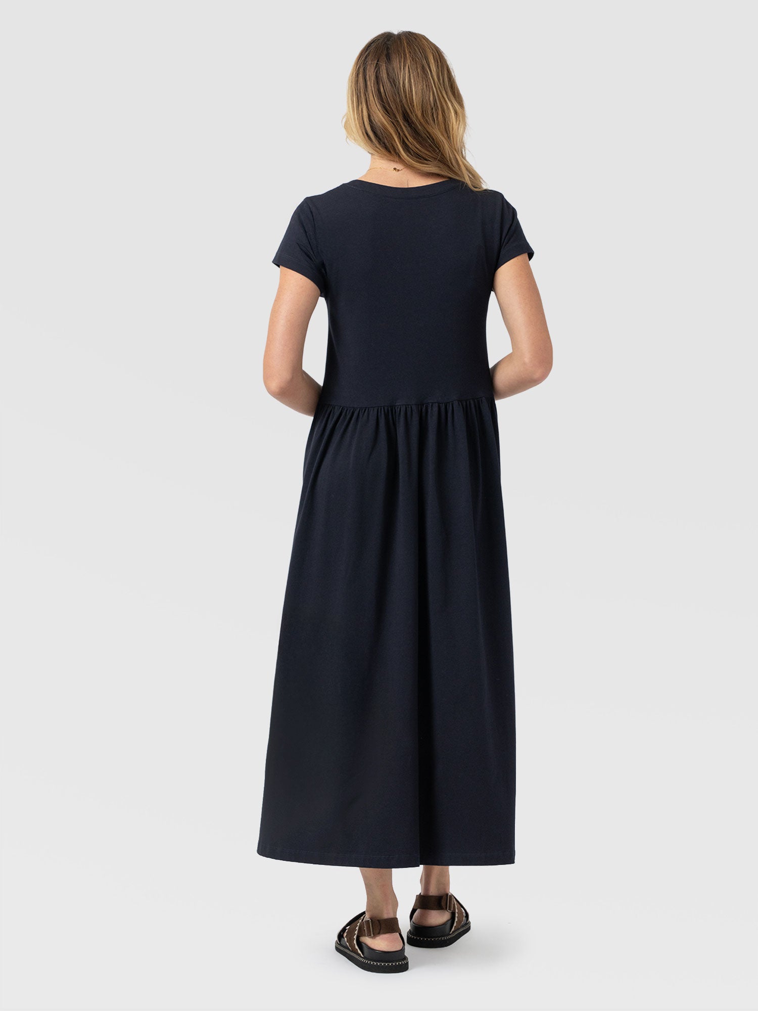 Bonnie V Neck Dress - Navy - Women's Dresses | Saint + Sofia® EU
