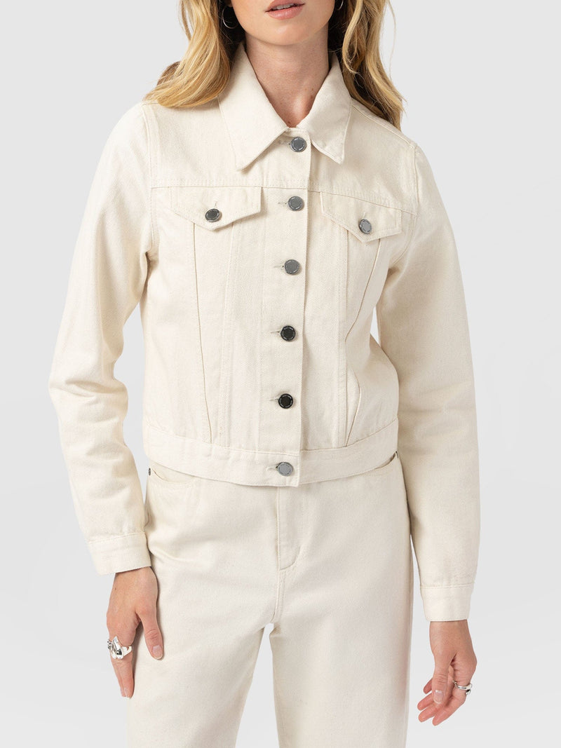 Bowie Denim Jacket - Cream - Women's Jackets | Saint + Sofia® EU