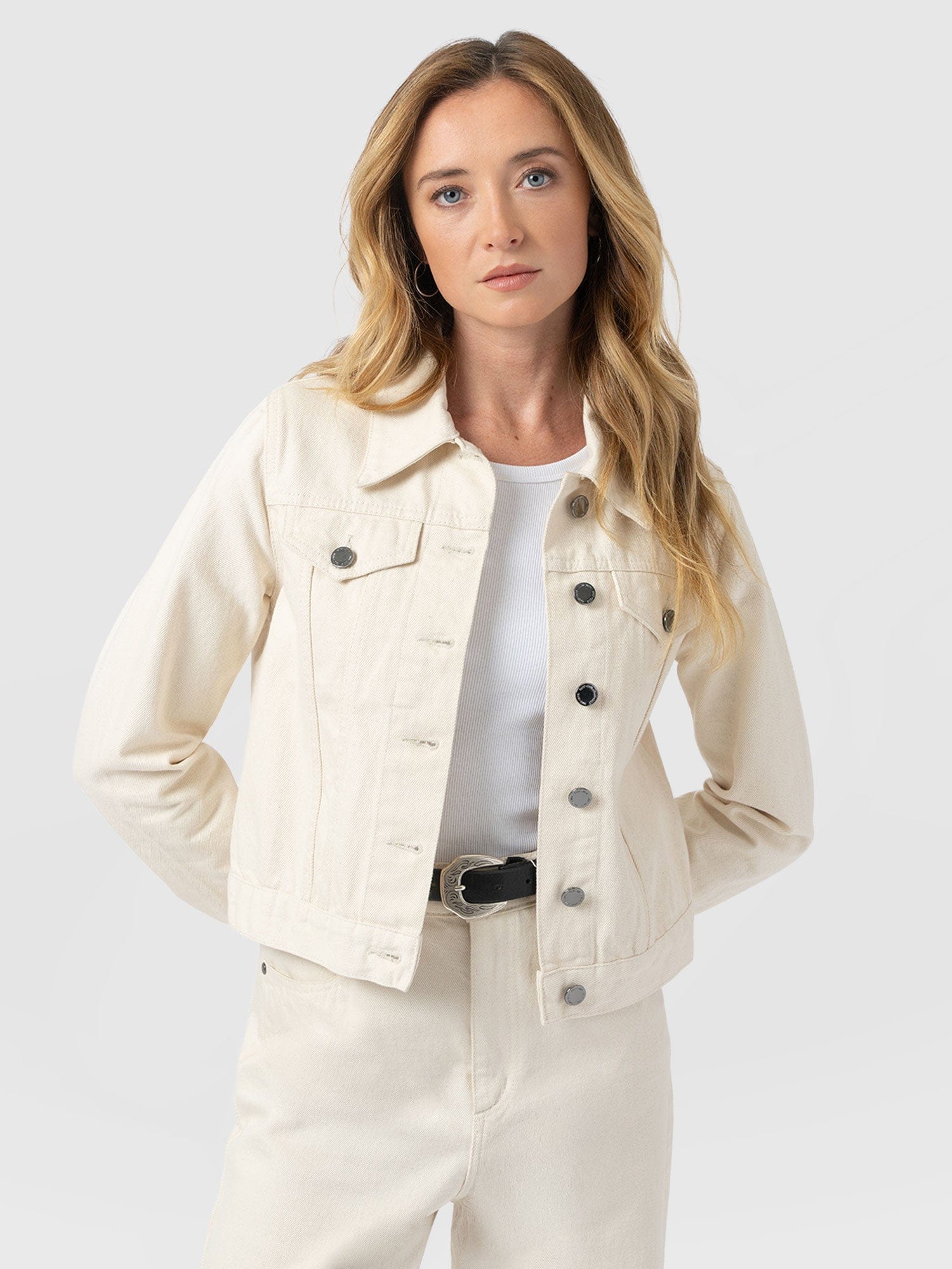 Bowie Denim Jacket - Cream - Women's Jackets | Saint + Sofia® EU