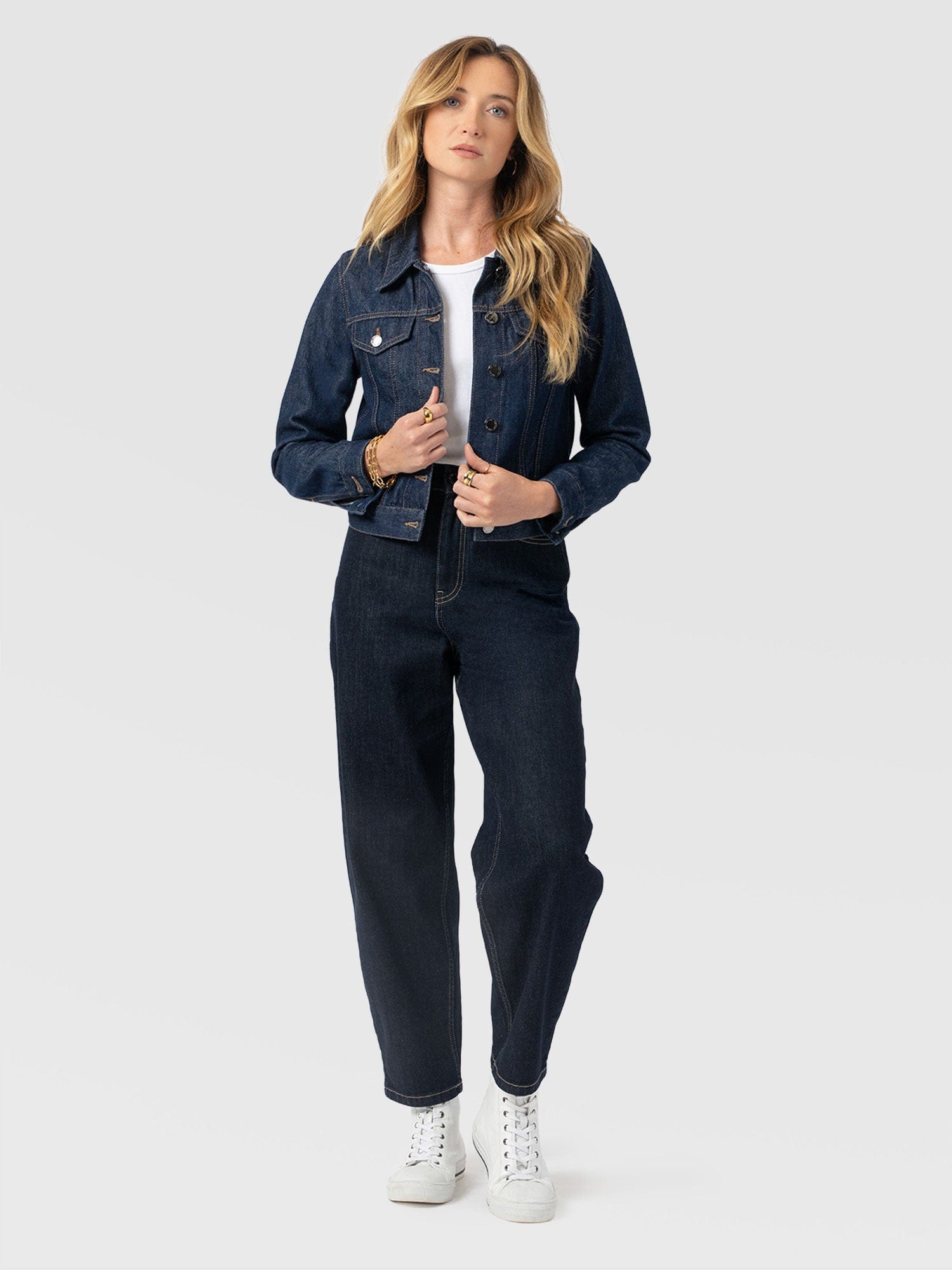 Bowie Denim Jacket - Indigo Blue - Women's Jackets | Saint + Sofia® EU