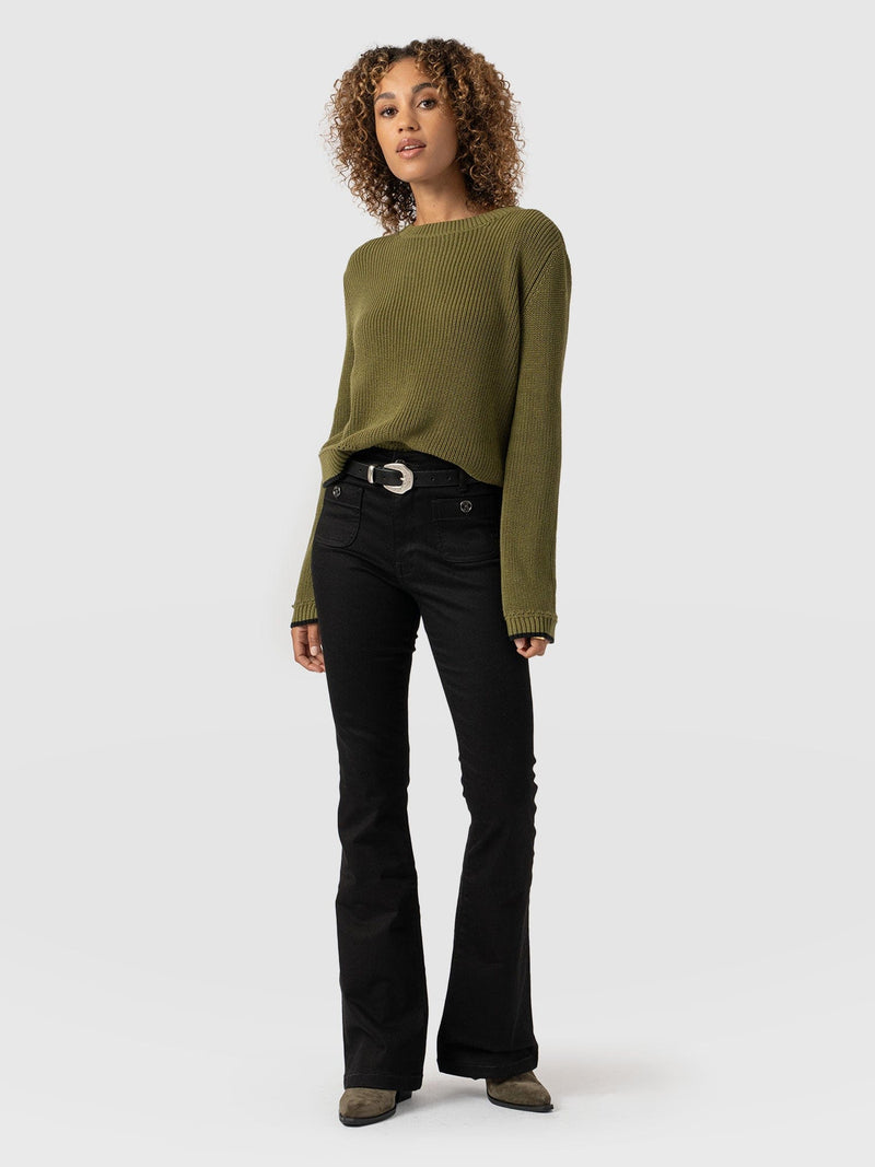Bowie Stretch Flare Jean - Jet Black - Women's Denims | Saint + Sofia® EU