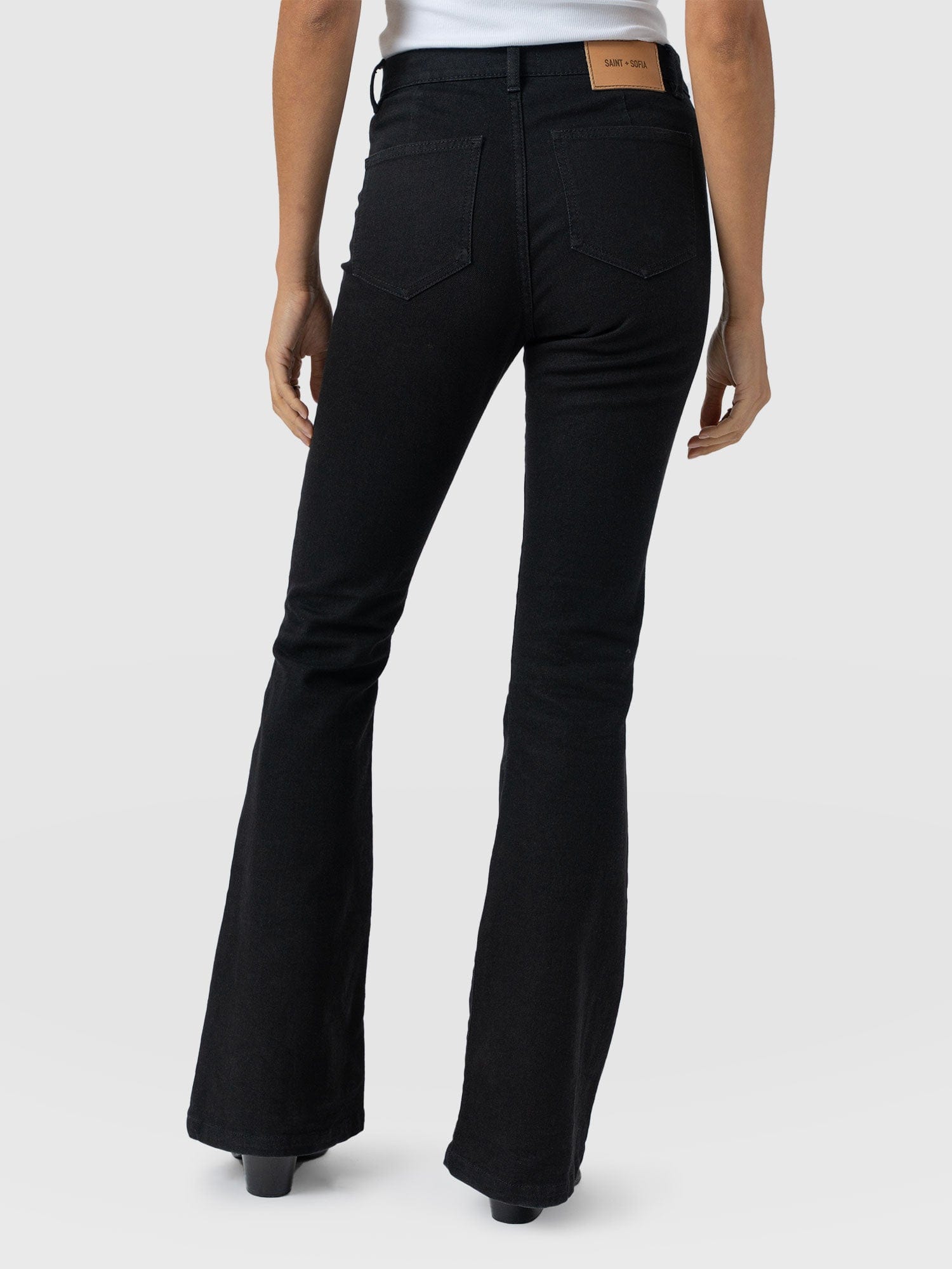 Bowie Stretch Flare Jean - Jet Black - Women's Denims | Saint + Sofia® EU