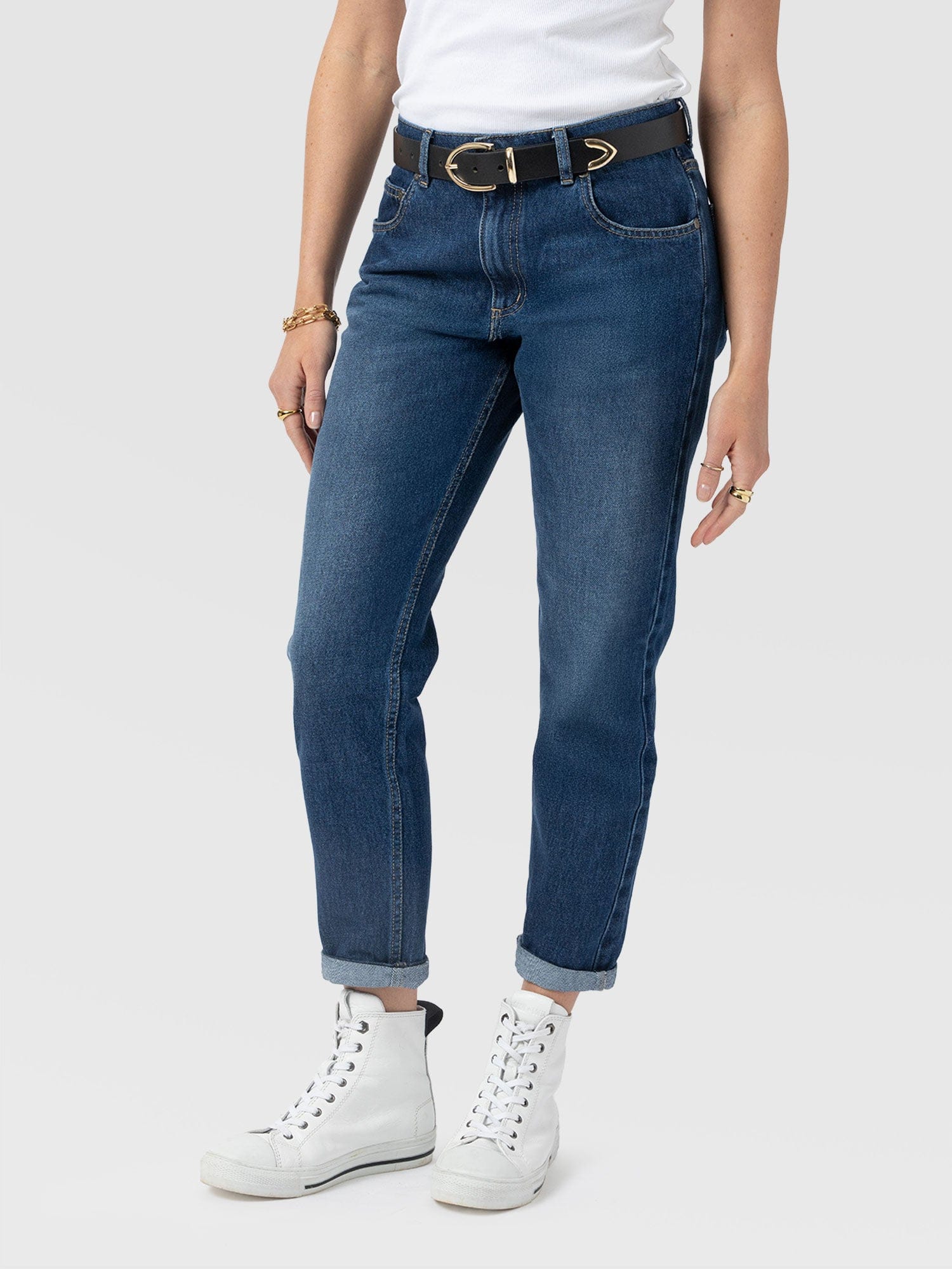 Boyfriend Jeans Mid Blue - Women's Jeans | Saint + Sofia® EU