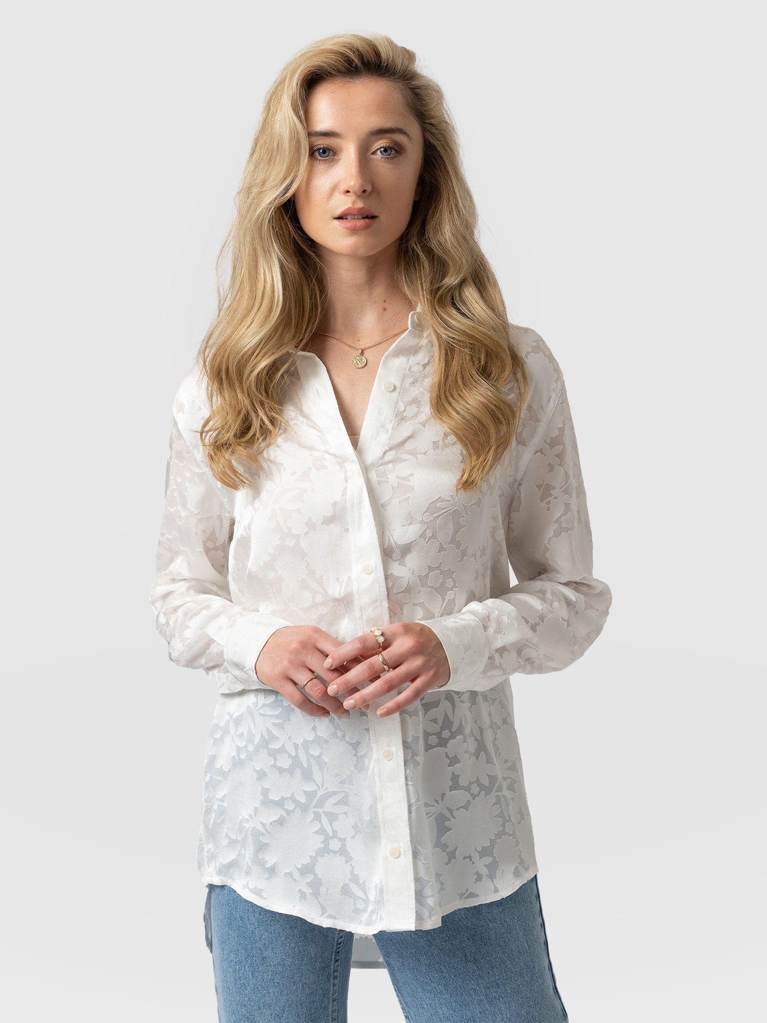 Boyfriend Shirt White Burnout - Women's Shirts | Saint + Sofia® EU