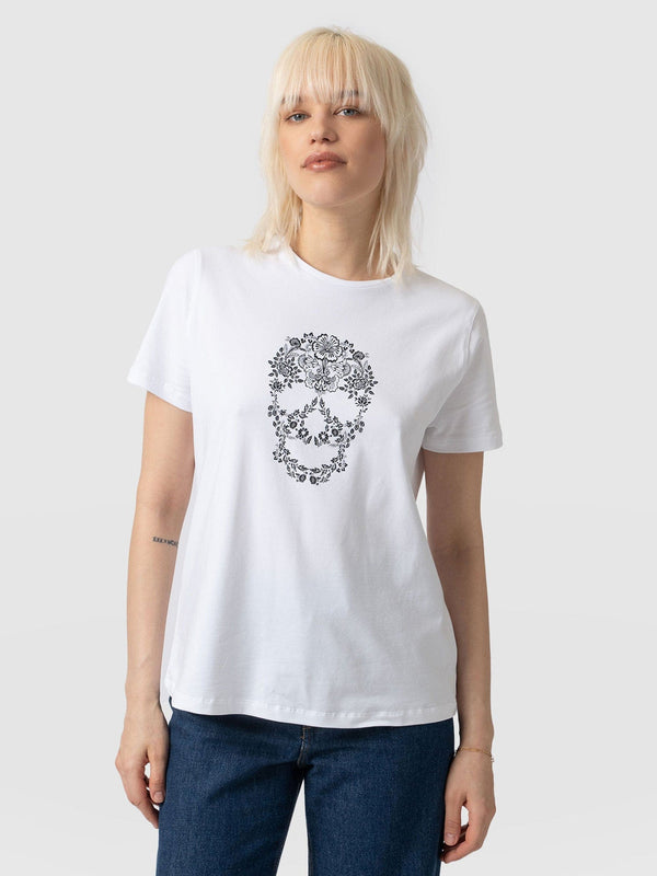 Boyfriend Tee White Skull - Women's T-Shirts | Saint + Sofia EU