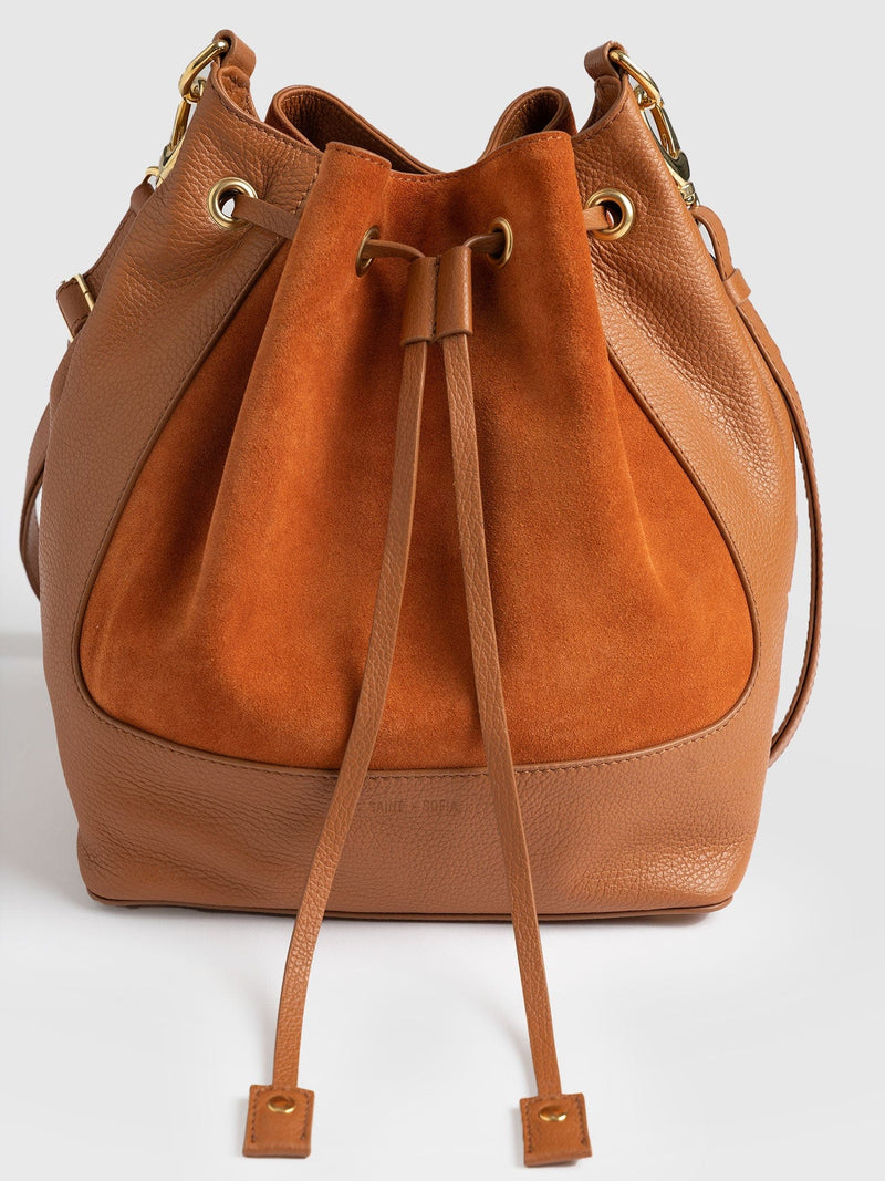 Brompton Bucket Bag Brown Pebble - Women's Leather Bags | Saint + Sofia® EU