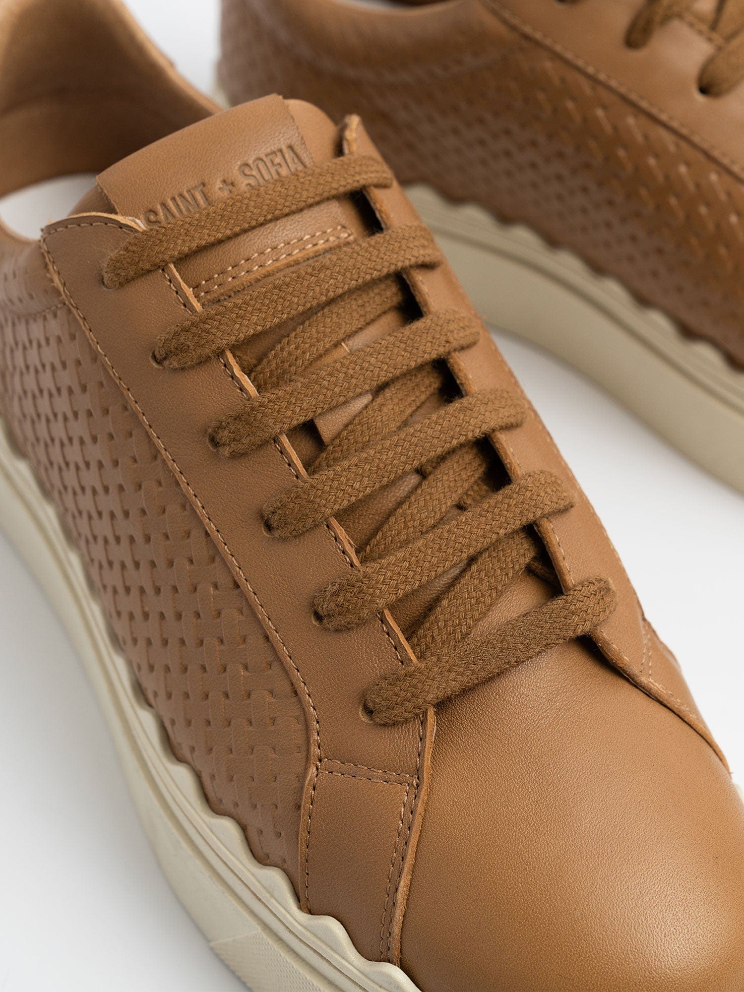 Brook Scallop Trainer Tan - Women's Trainers | Saint + Sofia® EU