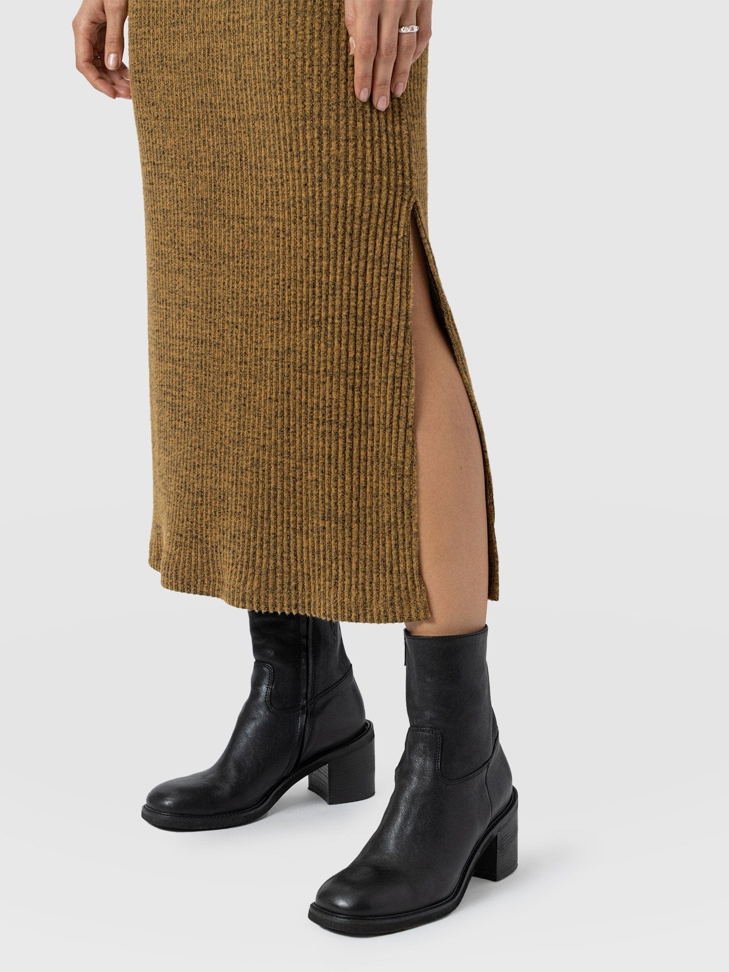 Callie Fluted Midi Dress - Mustard Melange - Women's Dresses | Saint + Sofia® EU