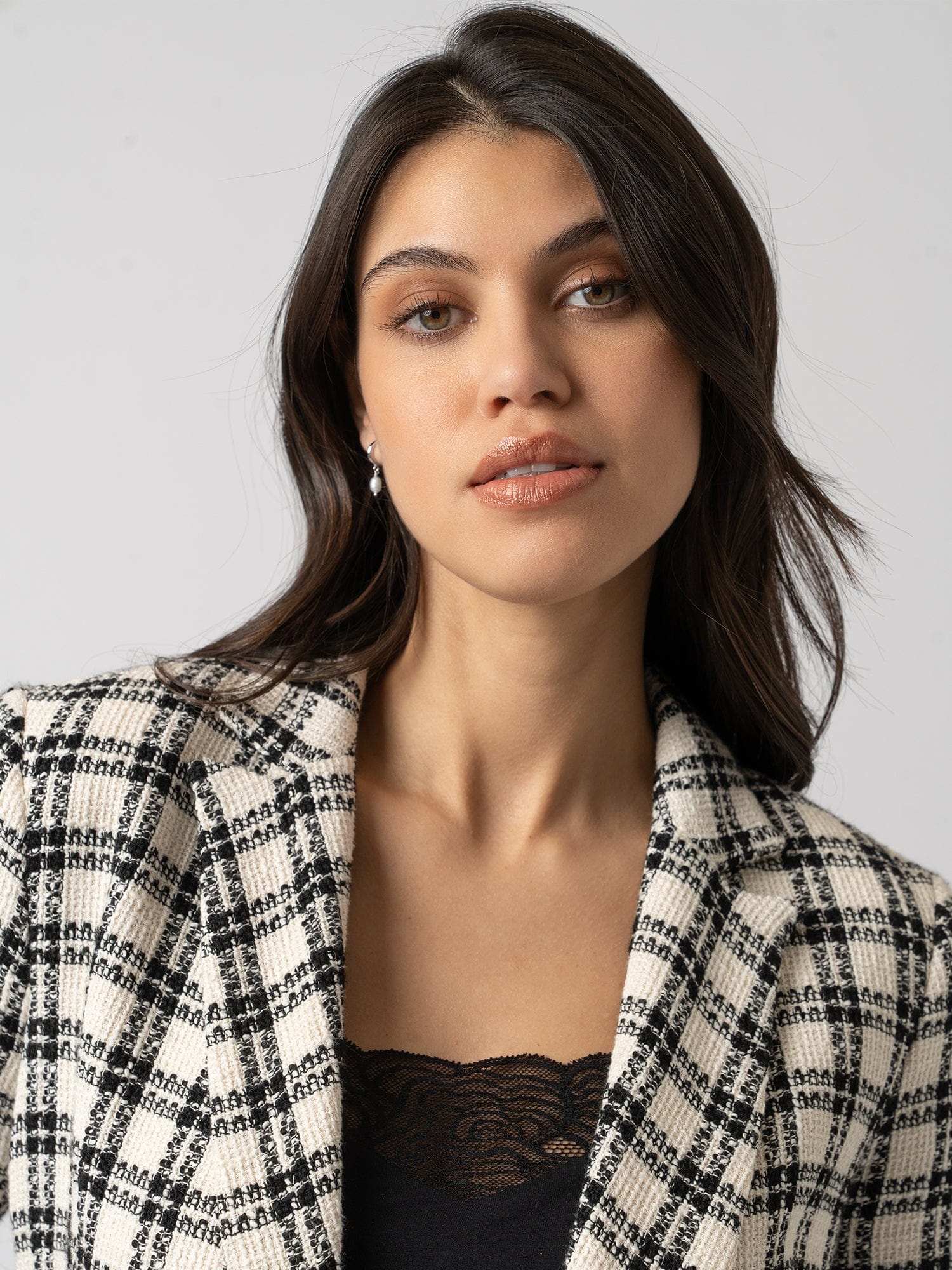Cambridge Blazer Black & Cream Check - Women's Blazers | Saint + Sofia® EU