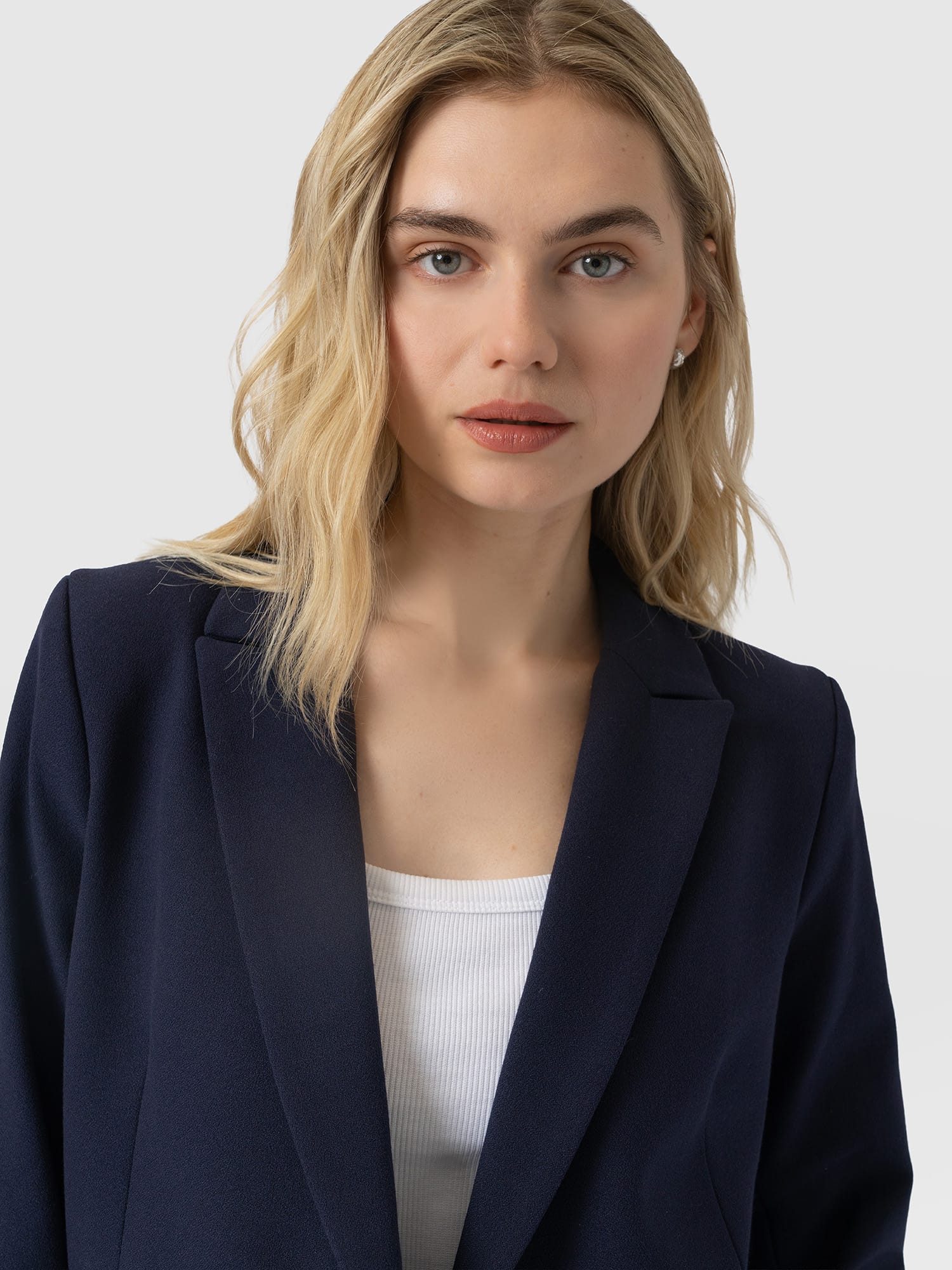 Cambridge Blazer Navy Crepe - Women's Blazers | Saint and Sofia® EU